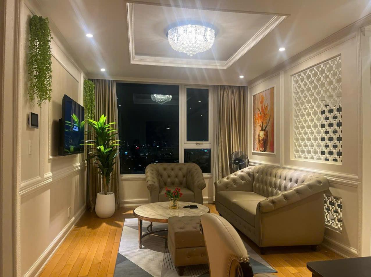 Leman Luxury Suites