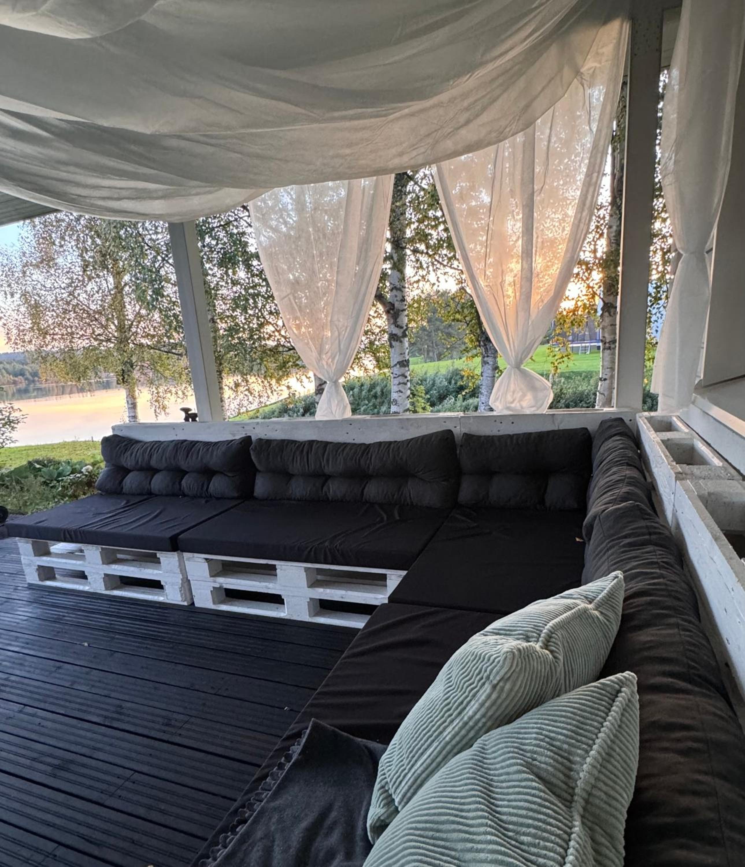 Villa Kosmik Riverside