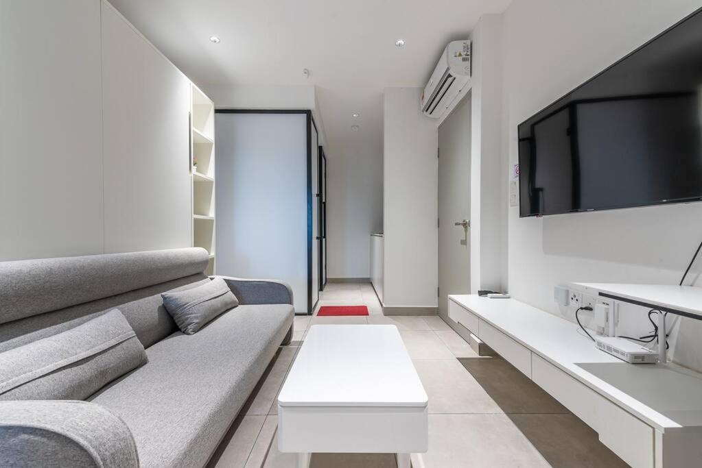 NEAR Subang Airport DK impian studio room 1-2pax photo 4