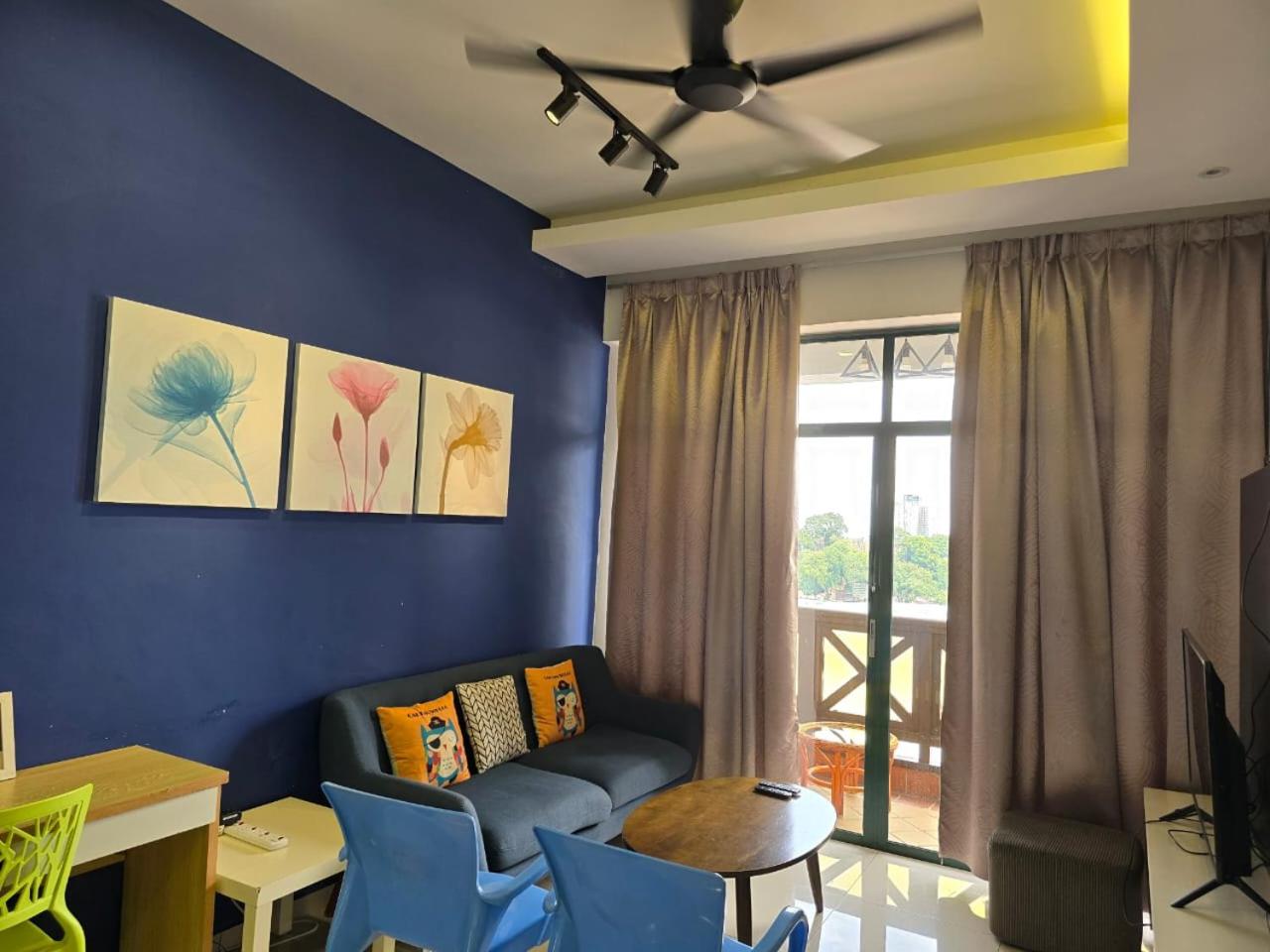 Lovely2stay@Mahkota photo 2