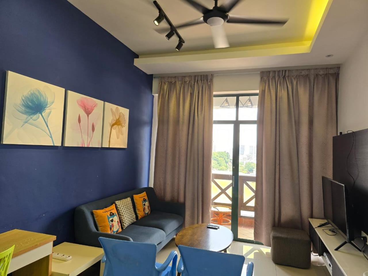 Lovely2stay@Mahkota photo 1
