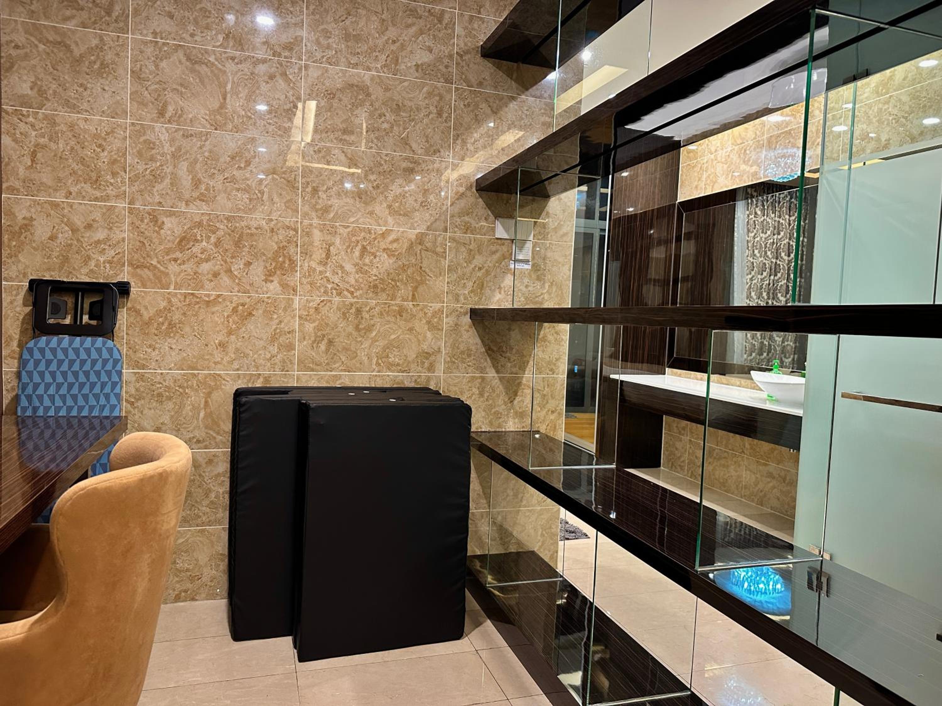 Dorsett Bukit Bintang with Bathtub by Prestige