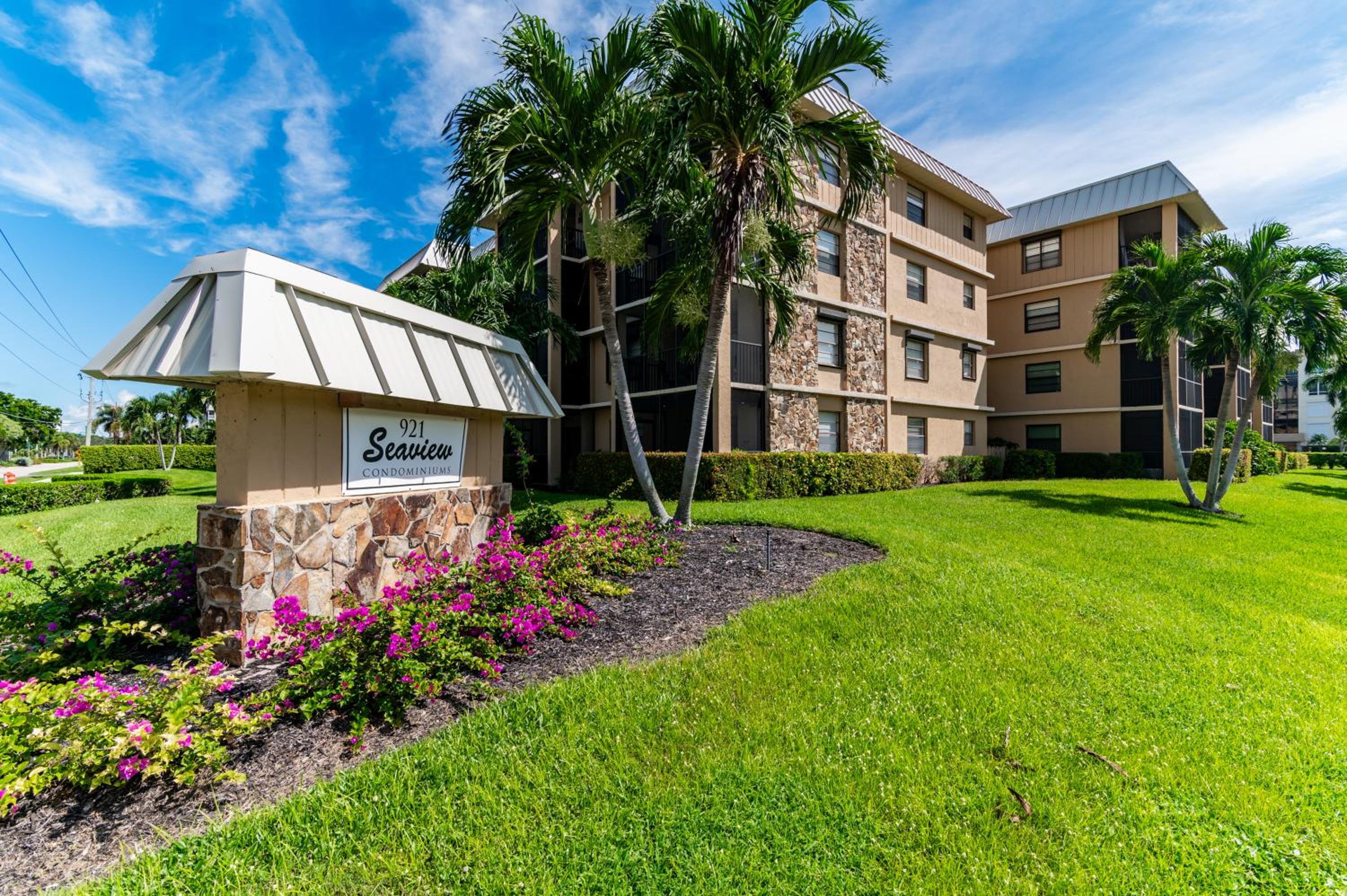 Prime Location I 2 Bed Setup Directly Across Street From South Beach Access