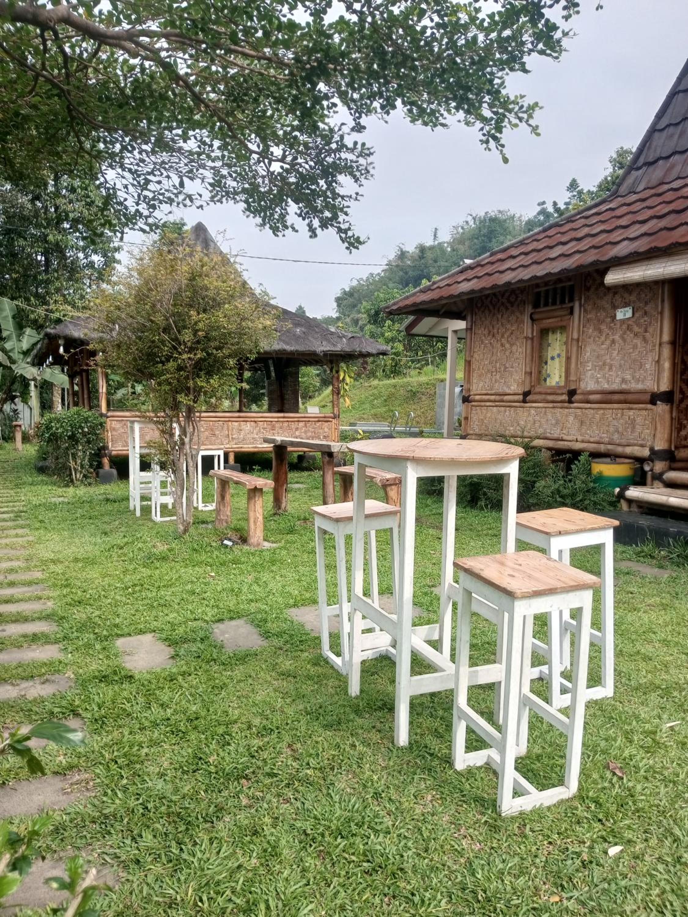 Kebun Teduh Sukaharja Cijeruk Bogor view 3
