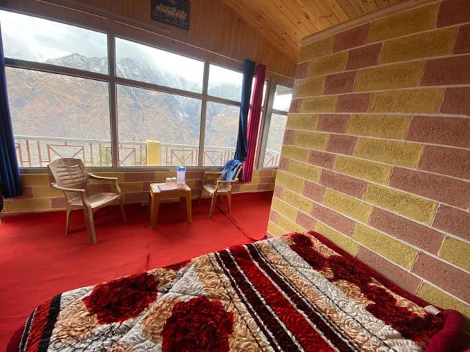 Restful Heights Hotel