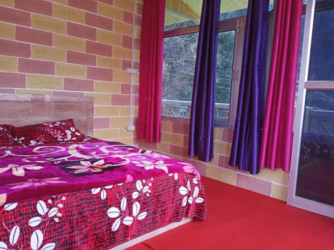 Restful Heights Hotel