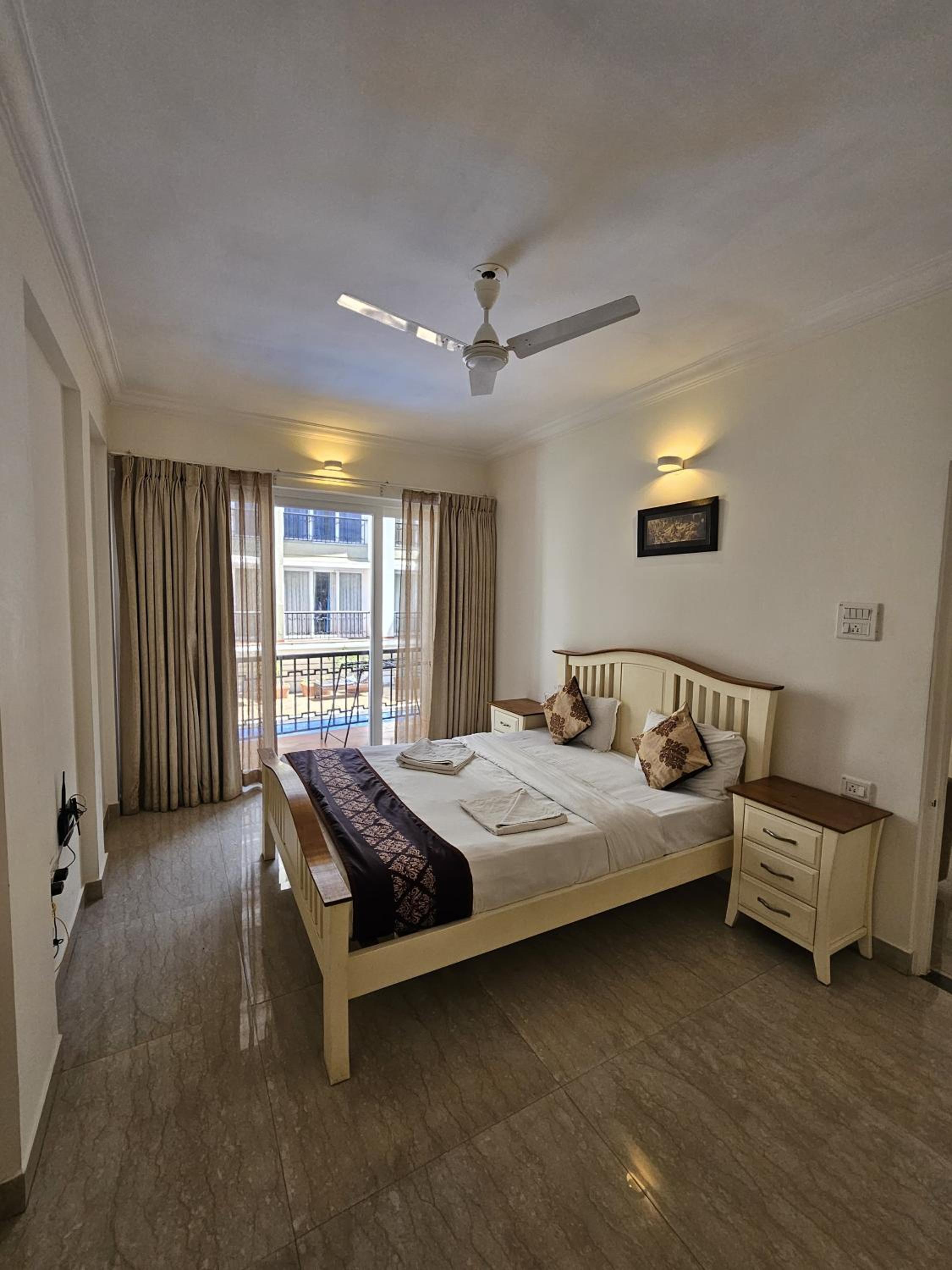 Bellagio Rezidencia 1 BHK Service Apartments