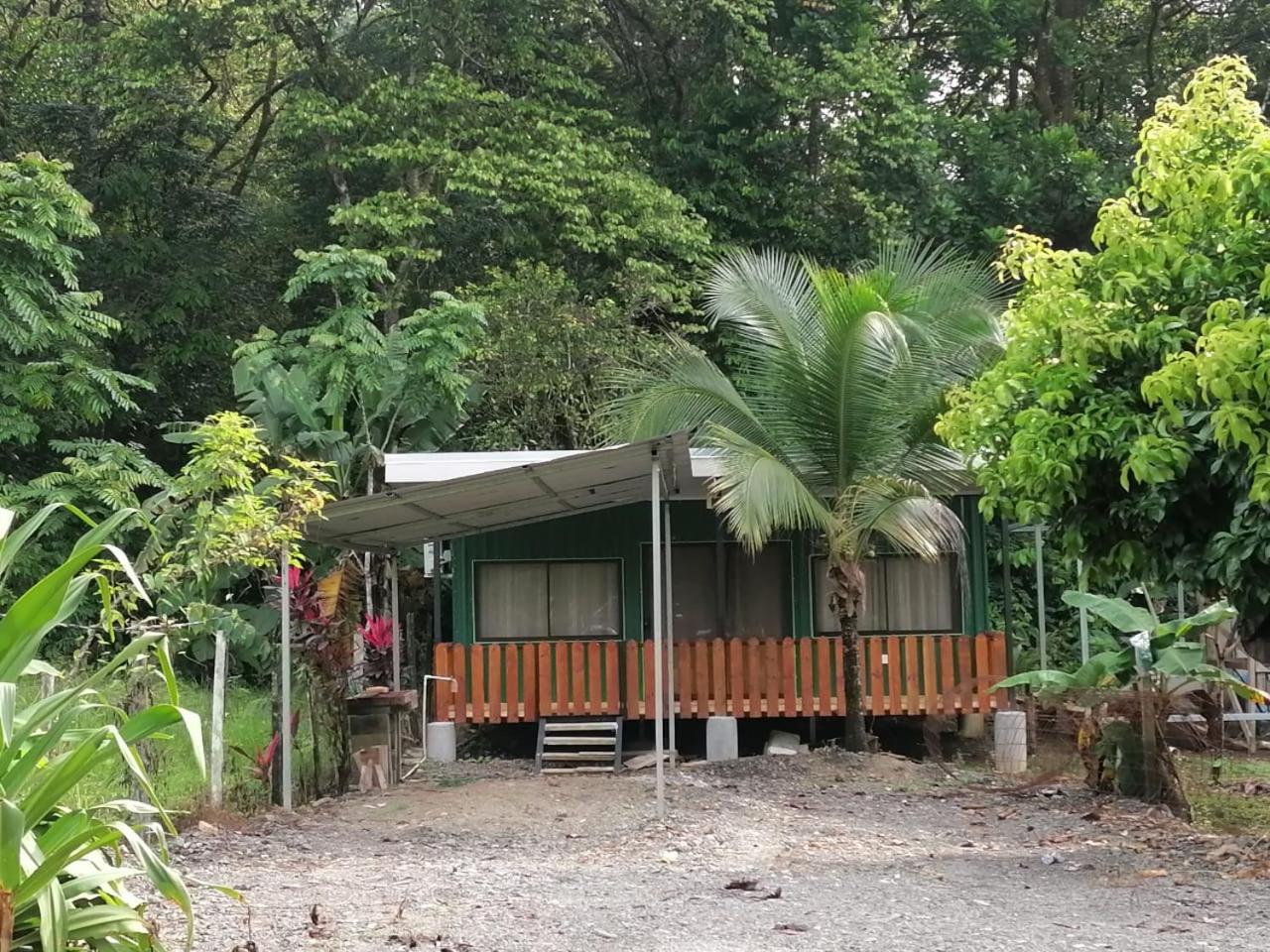Casita Verde del Campo