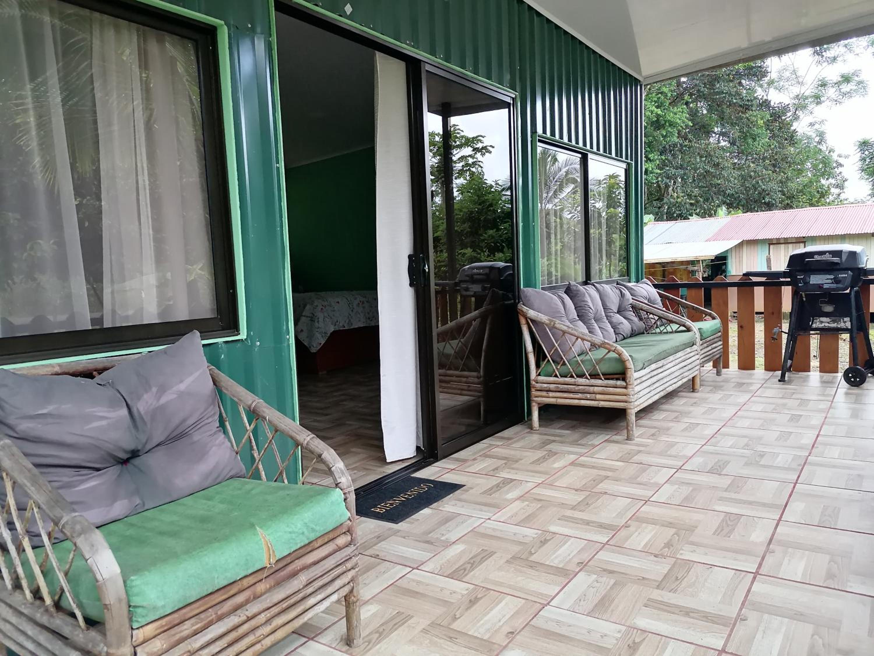 Casita Verde del Campo