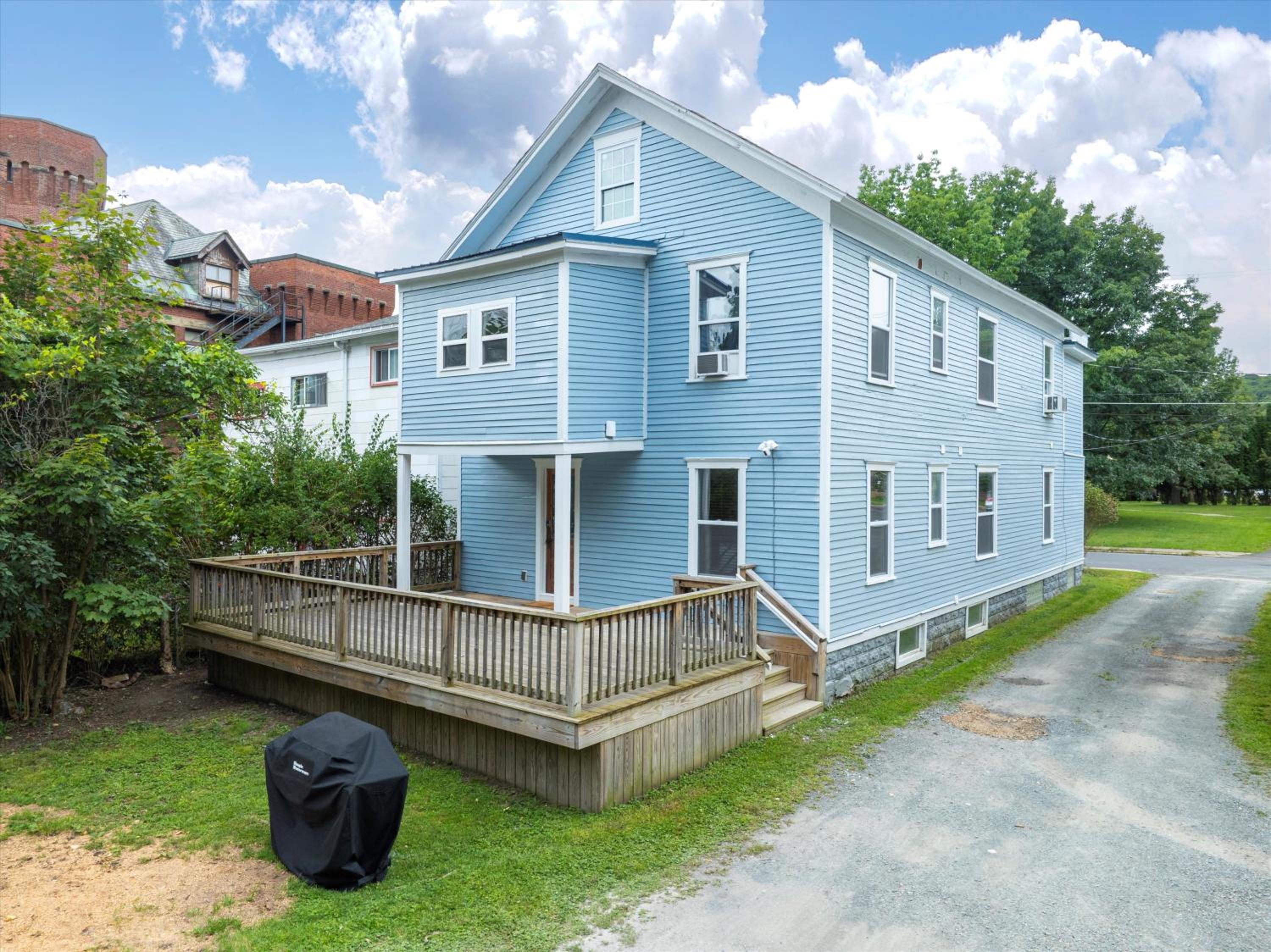 Fully-stocked Kitchen, AC, WiFi, WD, Near Baseball and Downtown view 4