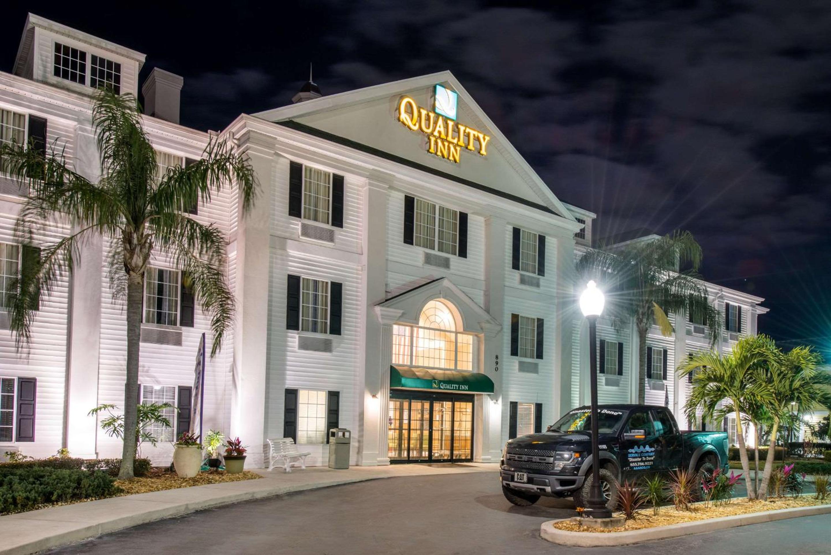 Quality Inn Palm Bay - Melbourne I-95 - Image 4