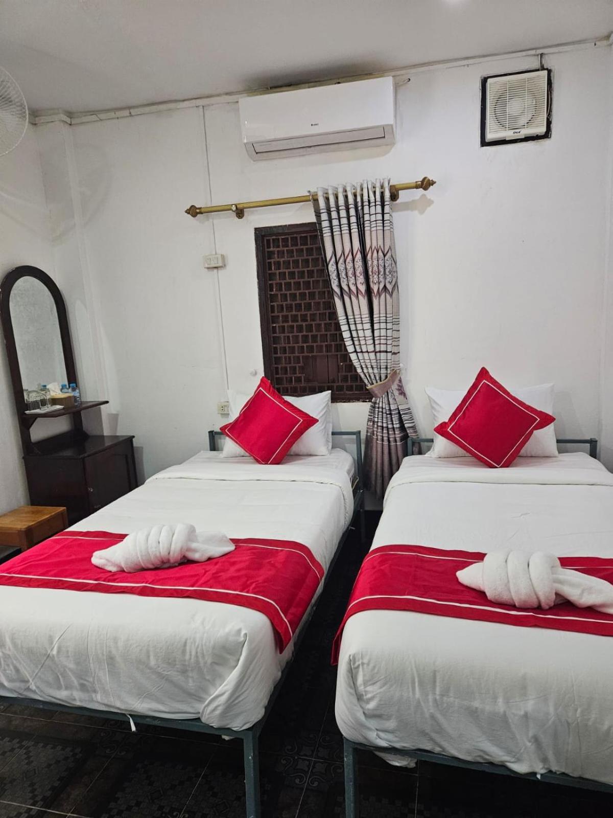 Chitlatda Bila House view 4