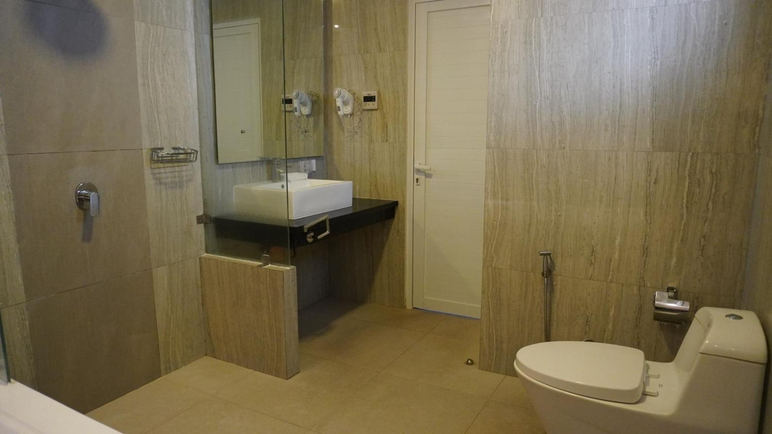 Villa Dalia Puncak N2-22 view 5