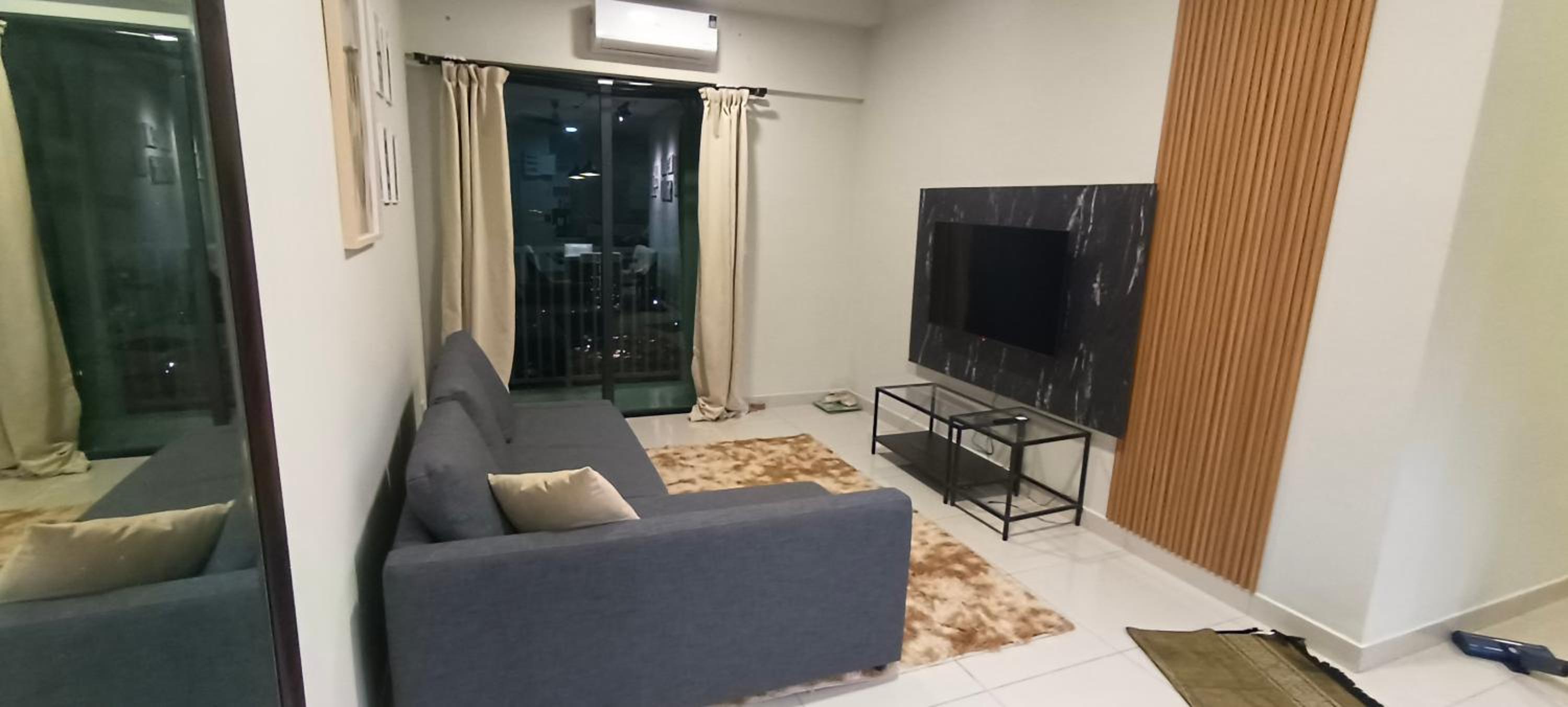 Salam Homestay 3BR Bukit Jalil Condo w hill view