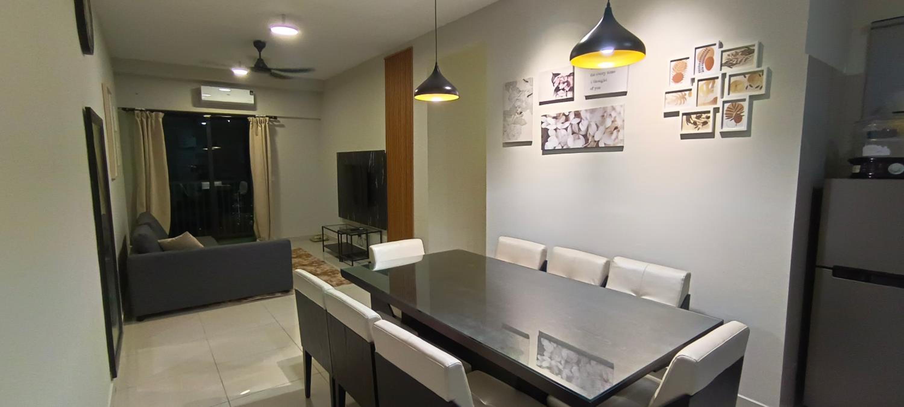 Salam Homestay 3BR Bukit Jalil Condo w hill view