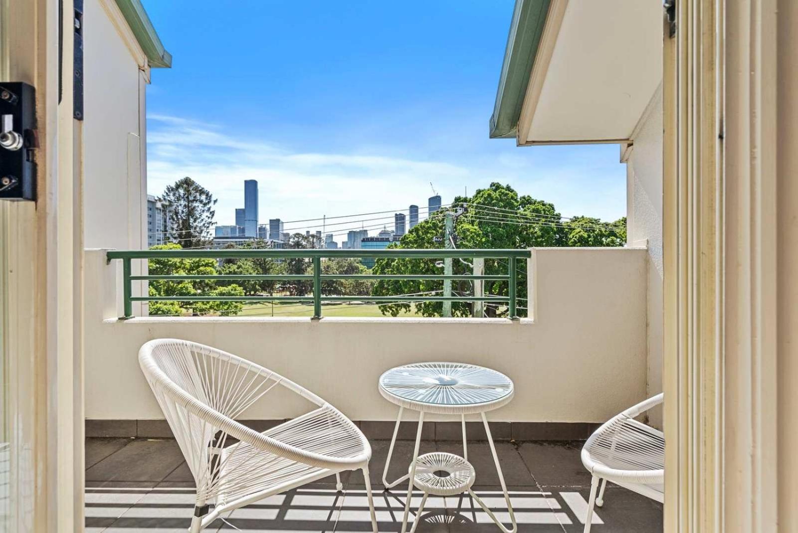 1-Bedroom Haven in the Heart of South Brisbane