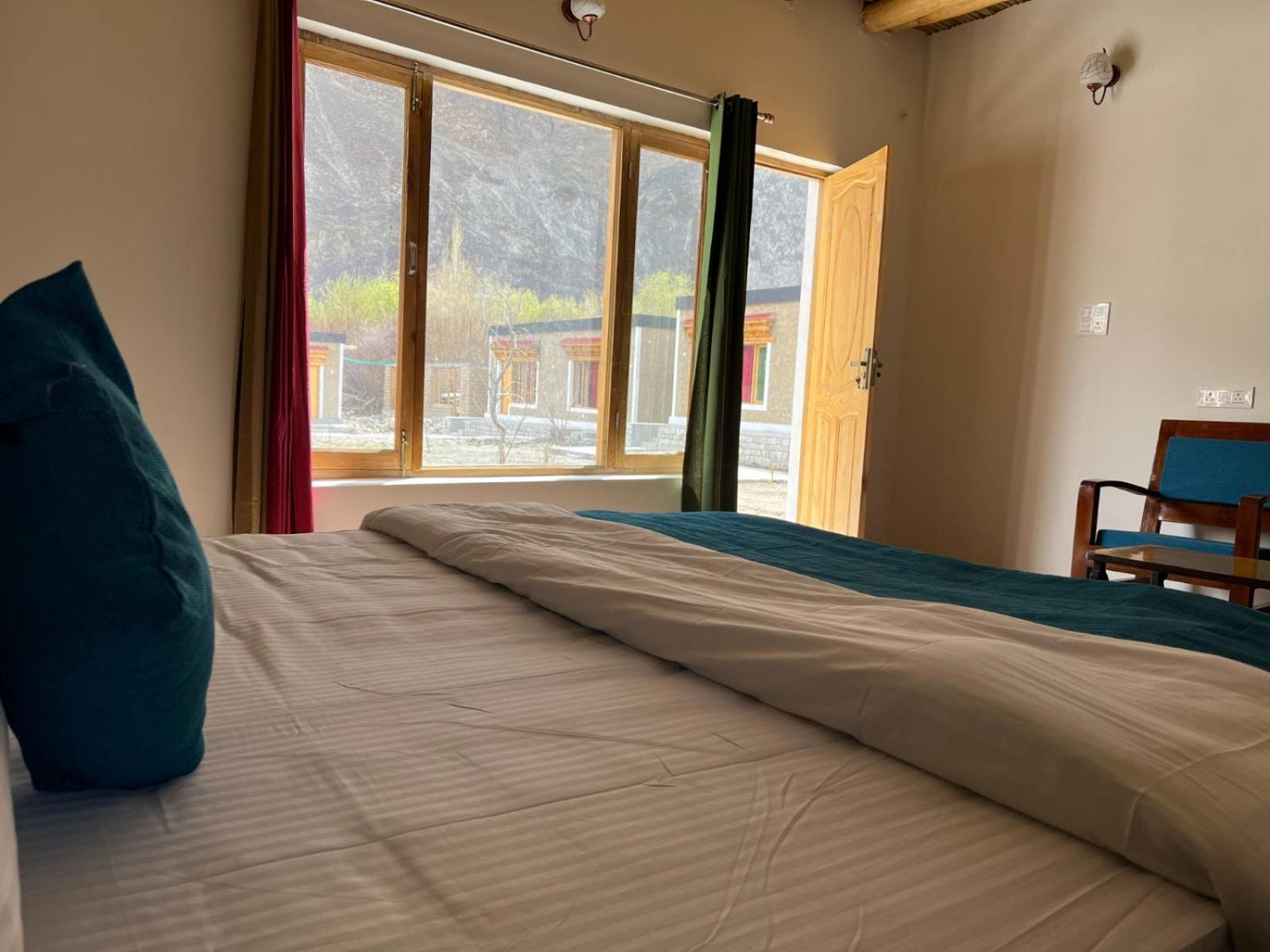 Hunder Tamarix Resort