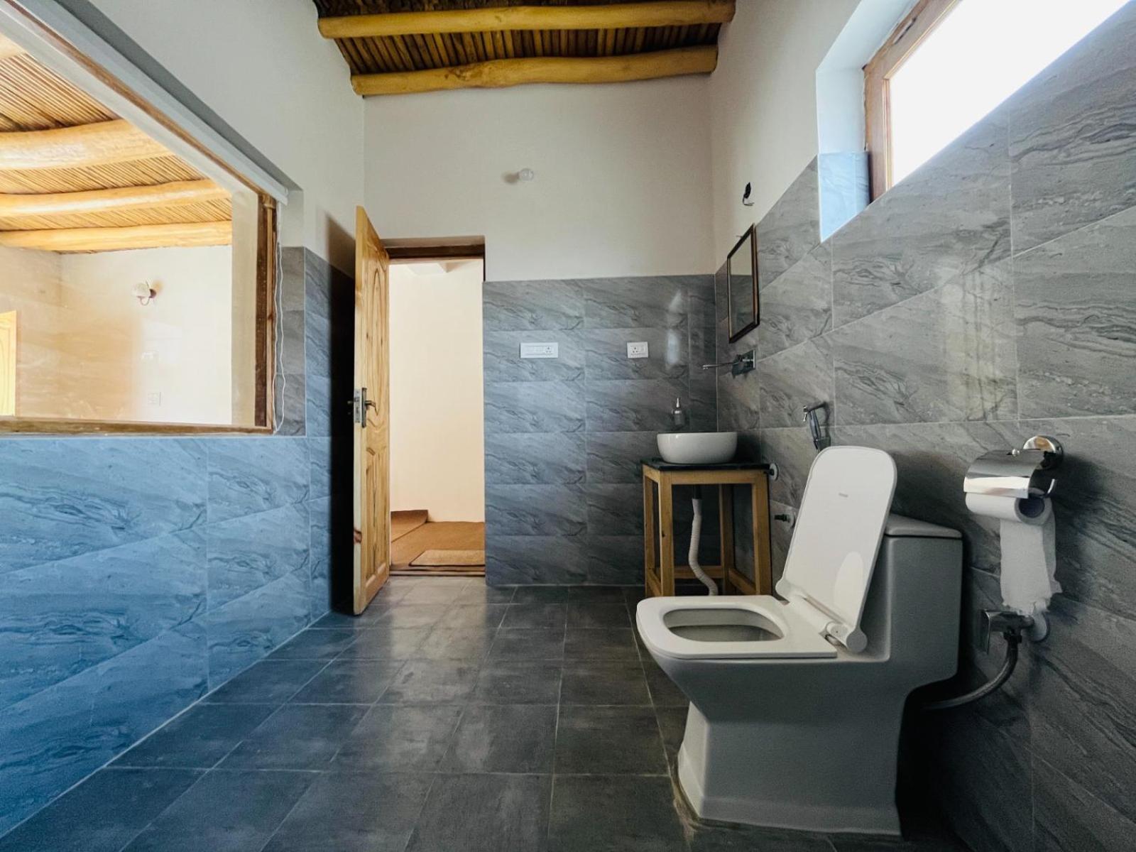 Hunder Tamarix Resort
