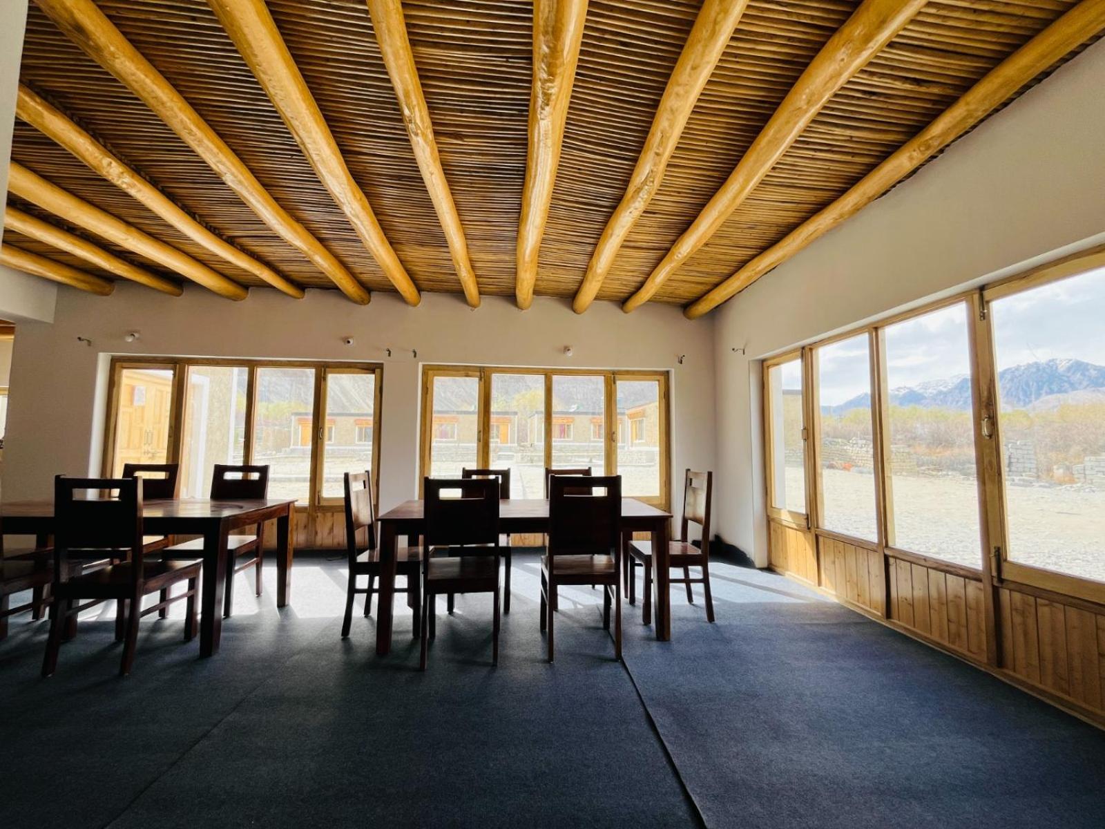 Hunder Tamarix Resort