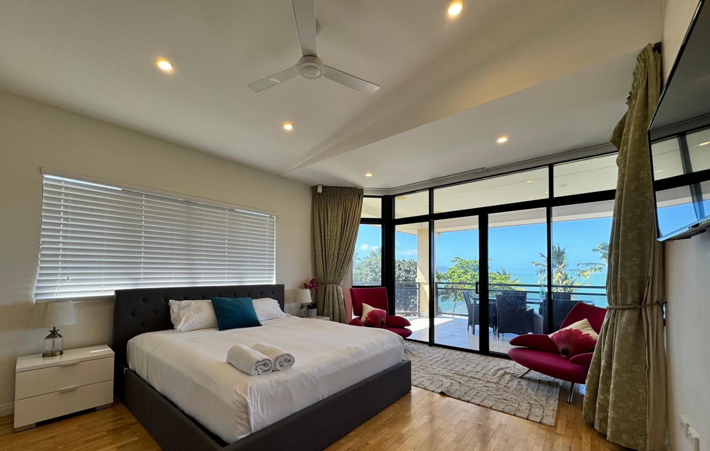 Townsville Apartments on The Strand - Penthouse