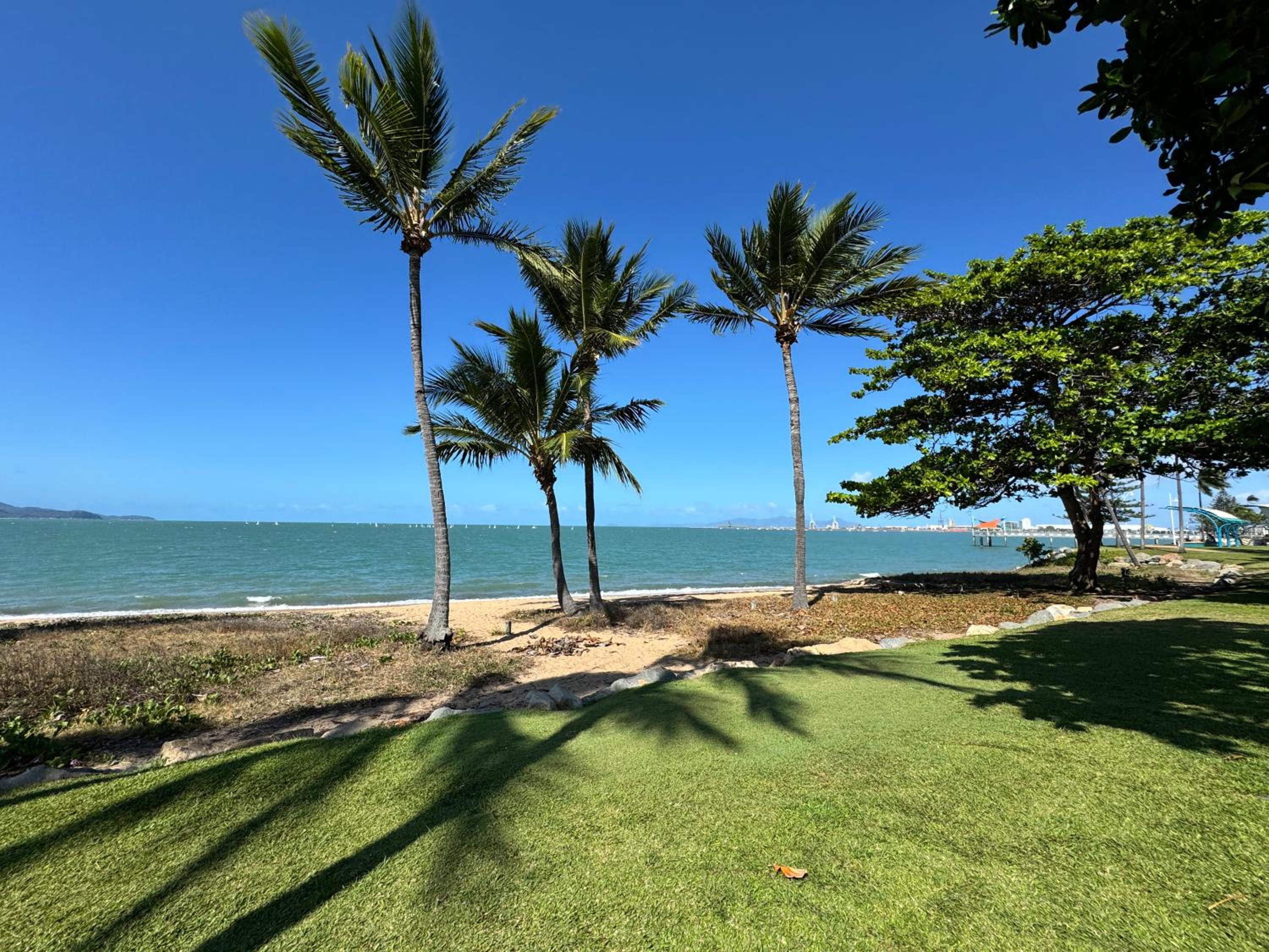 Townsville Apartments on The Strand - Penthouse
