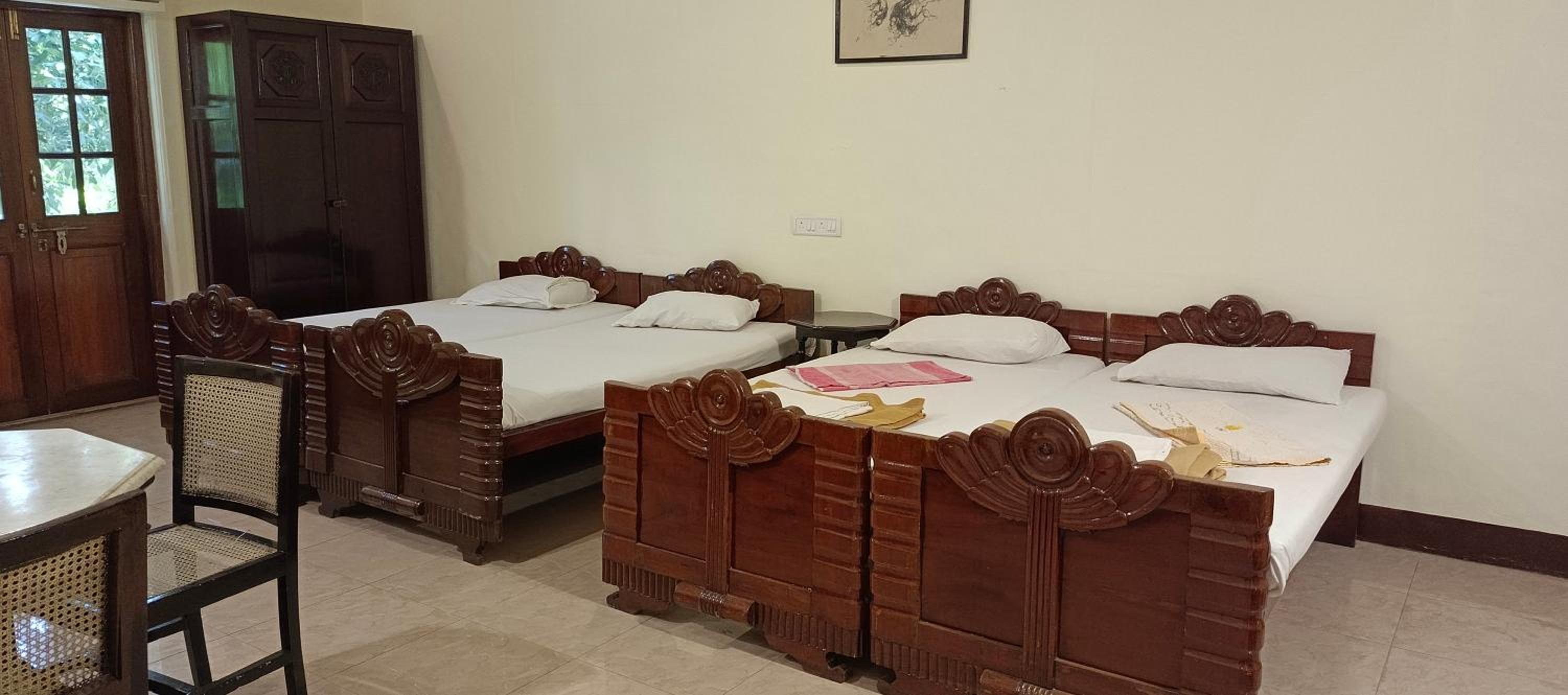Bentleys Hotel