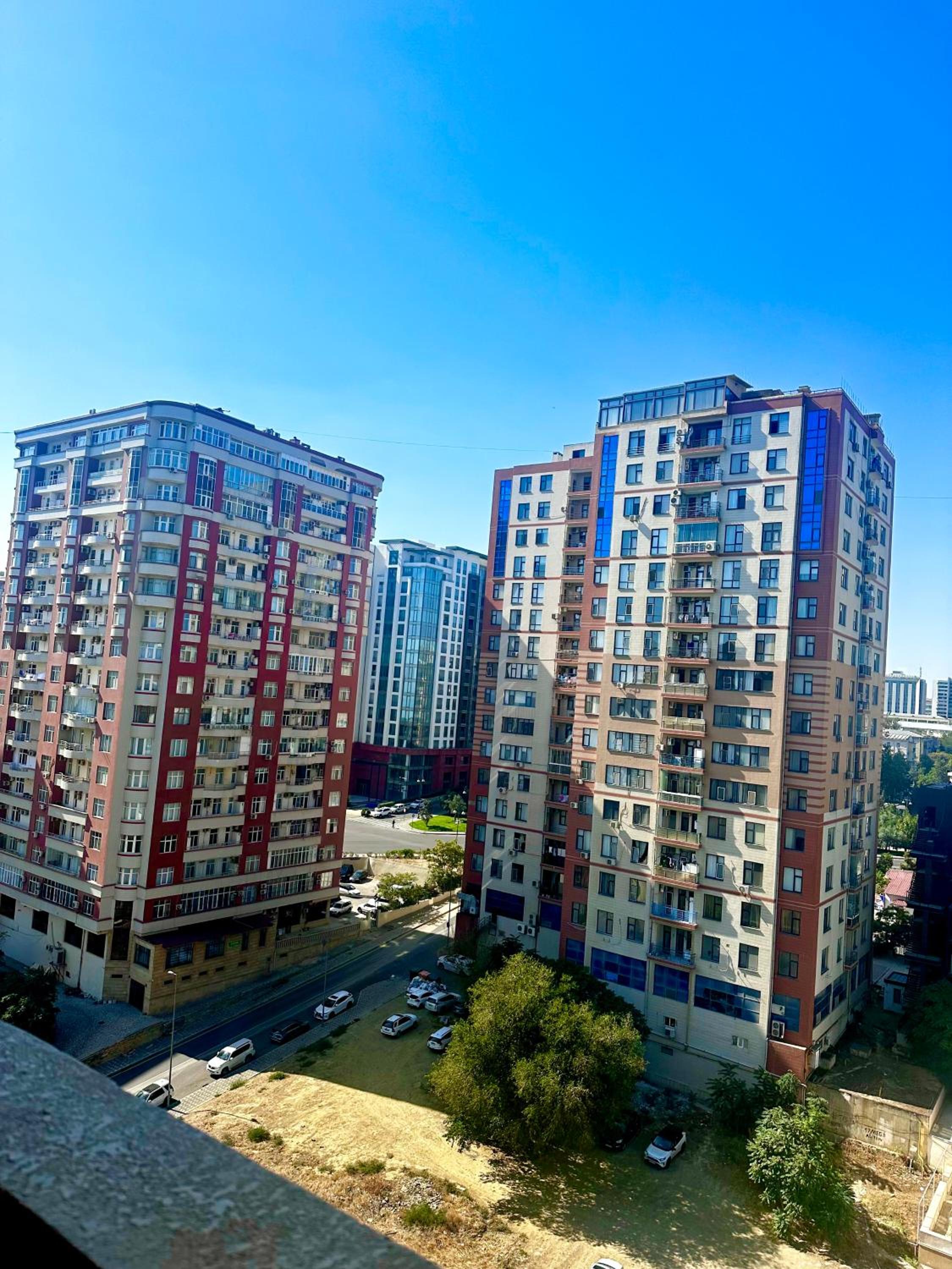 Central Park - City View - Yasamal Region