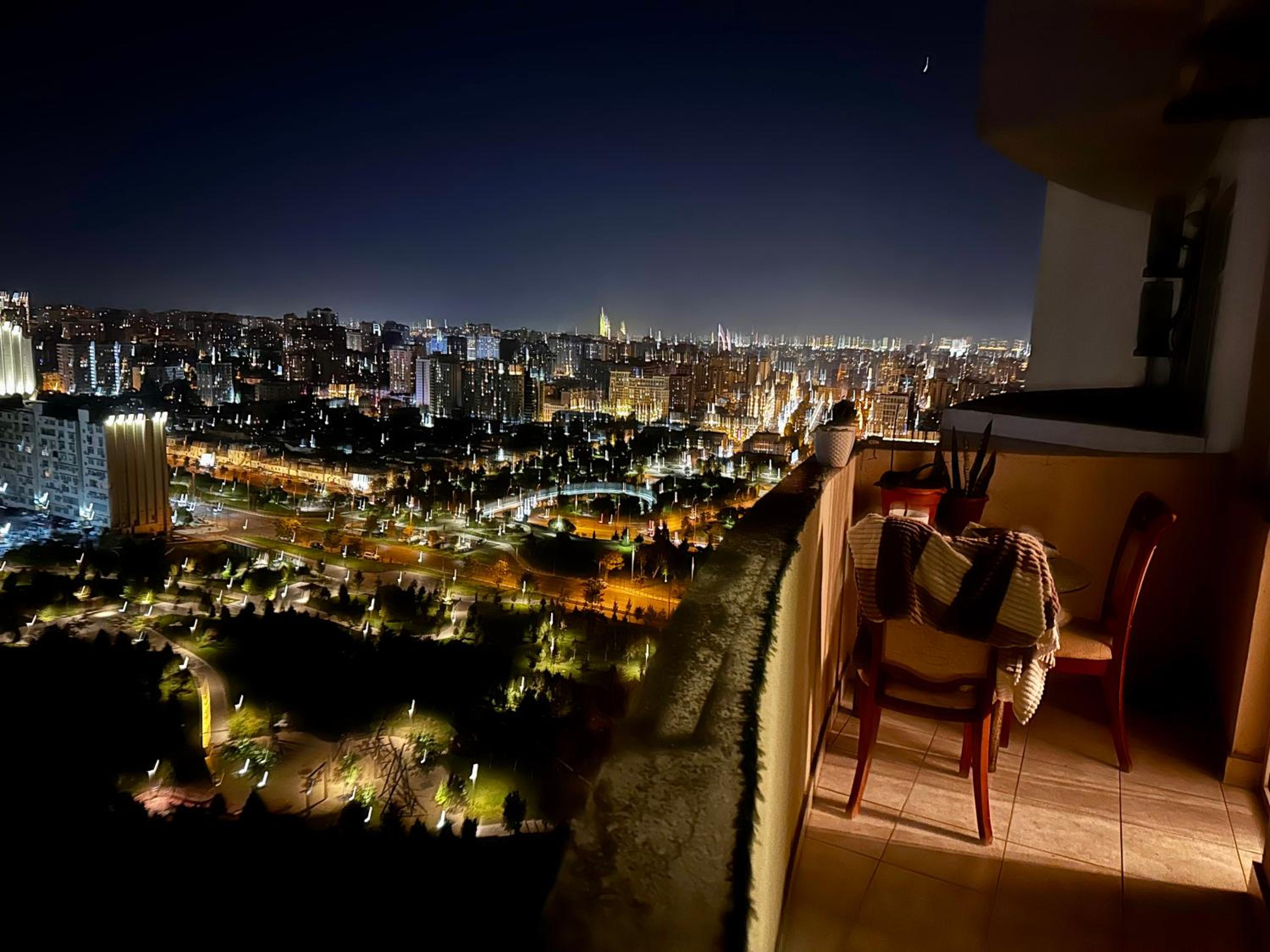 Central Park - City View - Yasamal Region