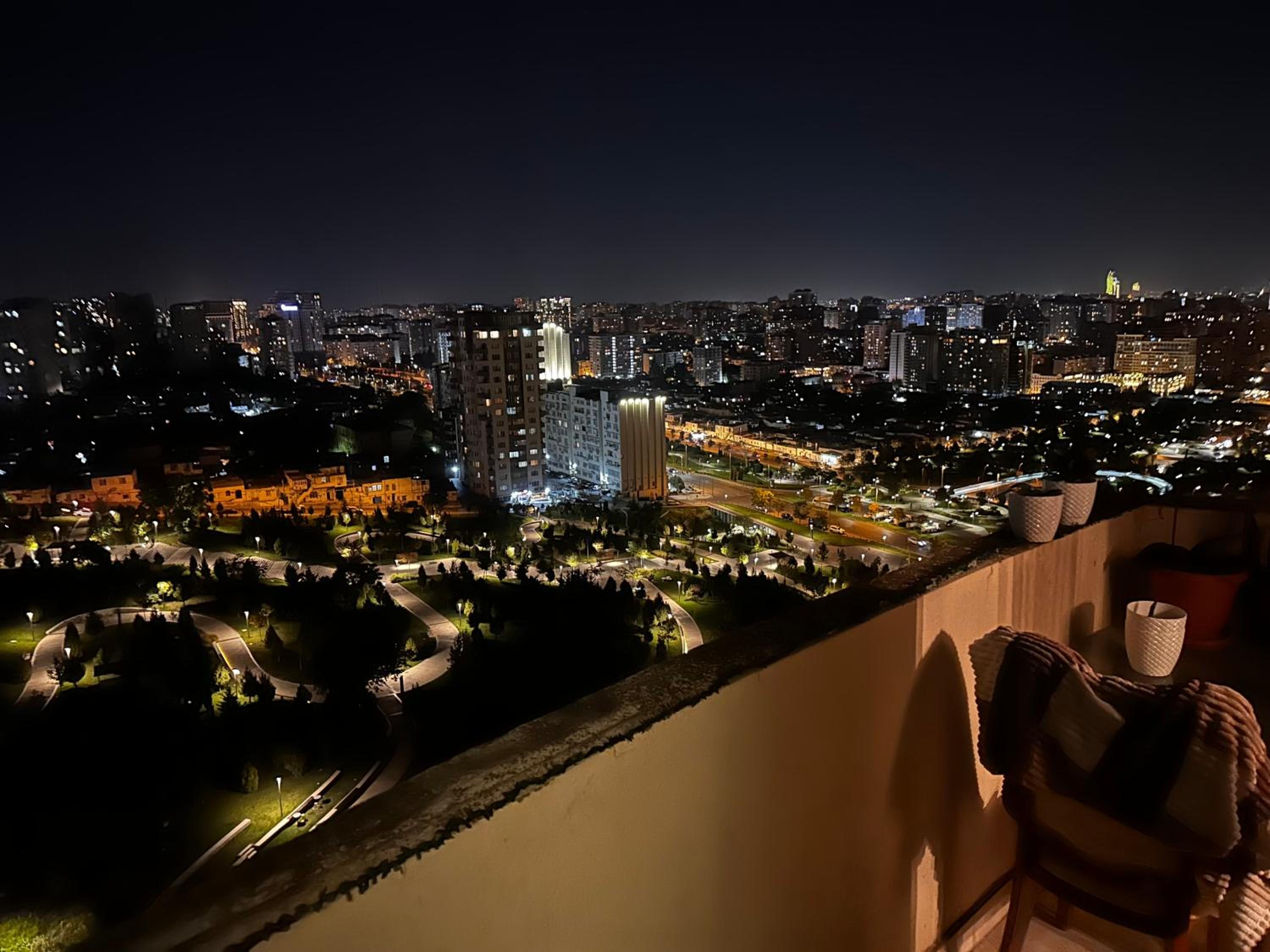 Central Park - City View - Yasamal Region
