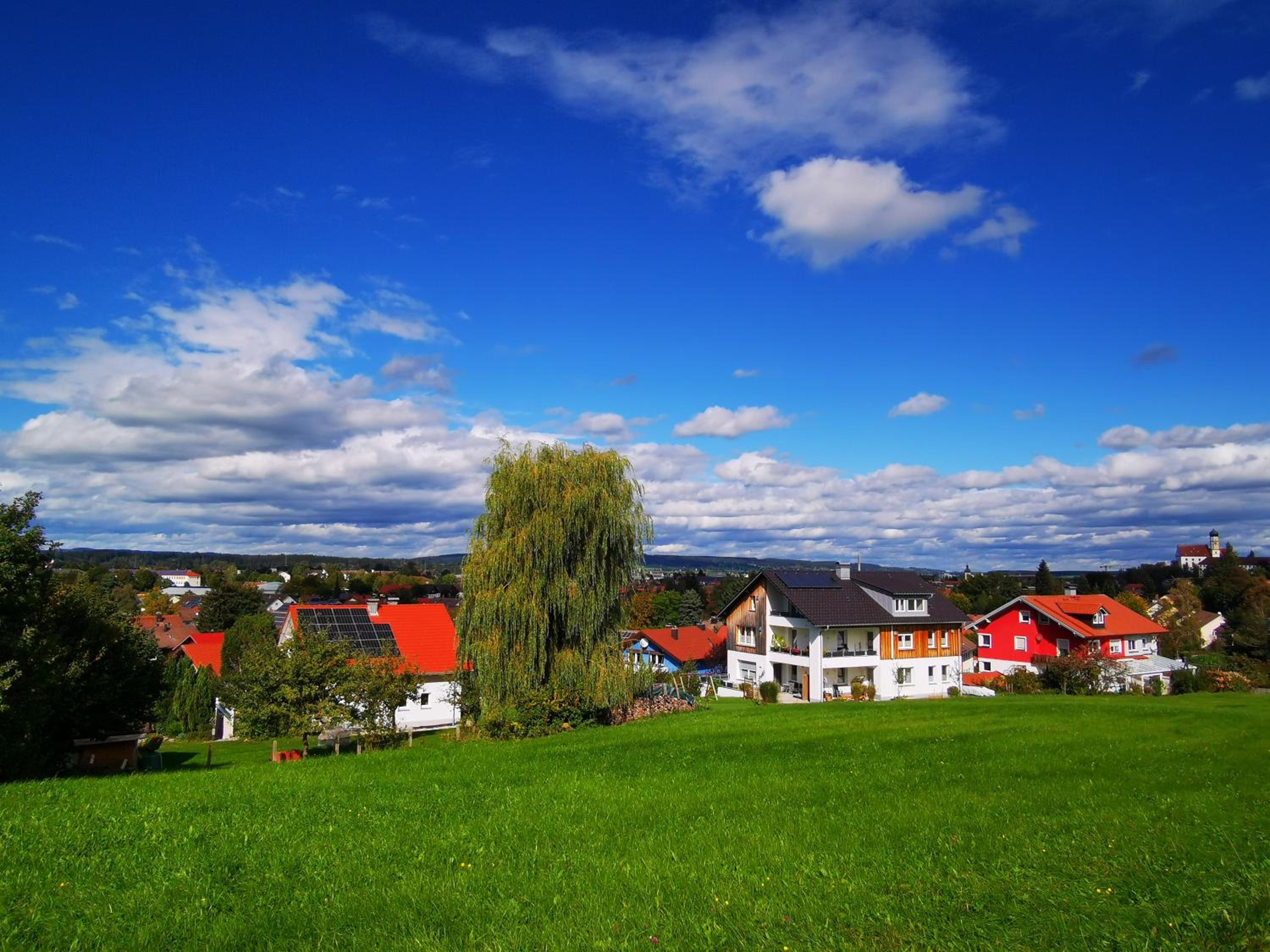 Panorama Apartment im Allgäu mit Balkon, Garten und Stellplatz