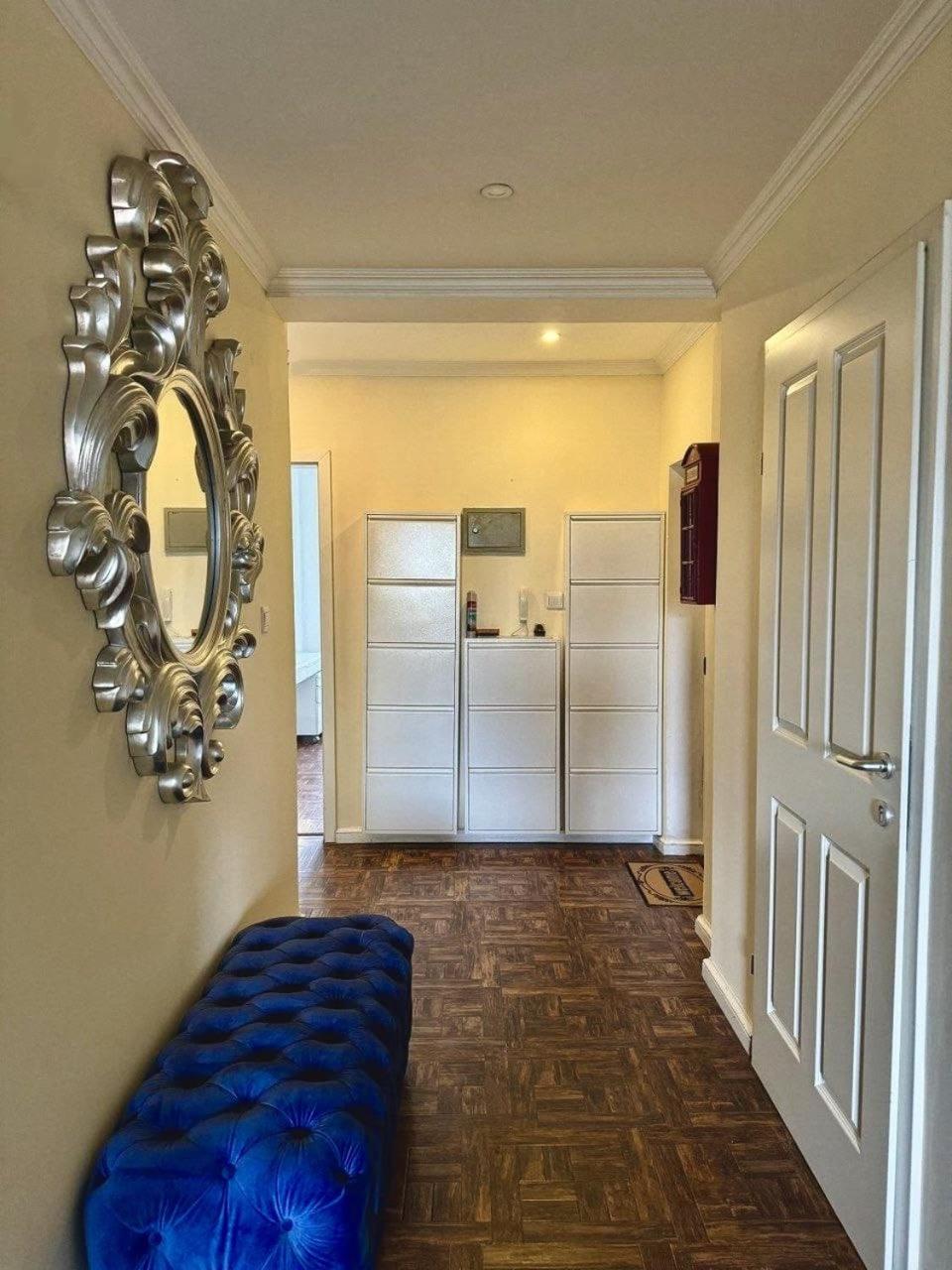Exclusive 133m2 3BR central on private area view 2