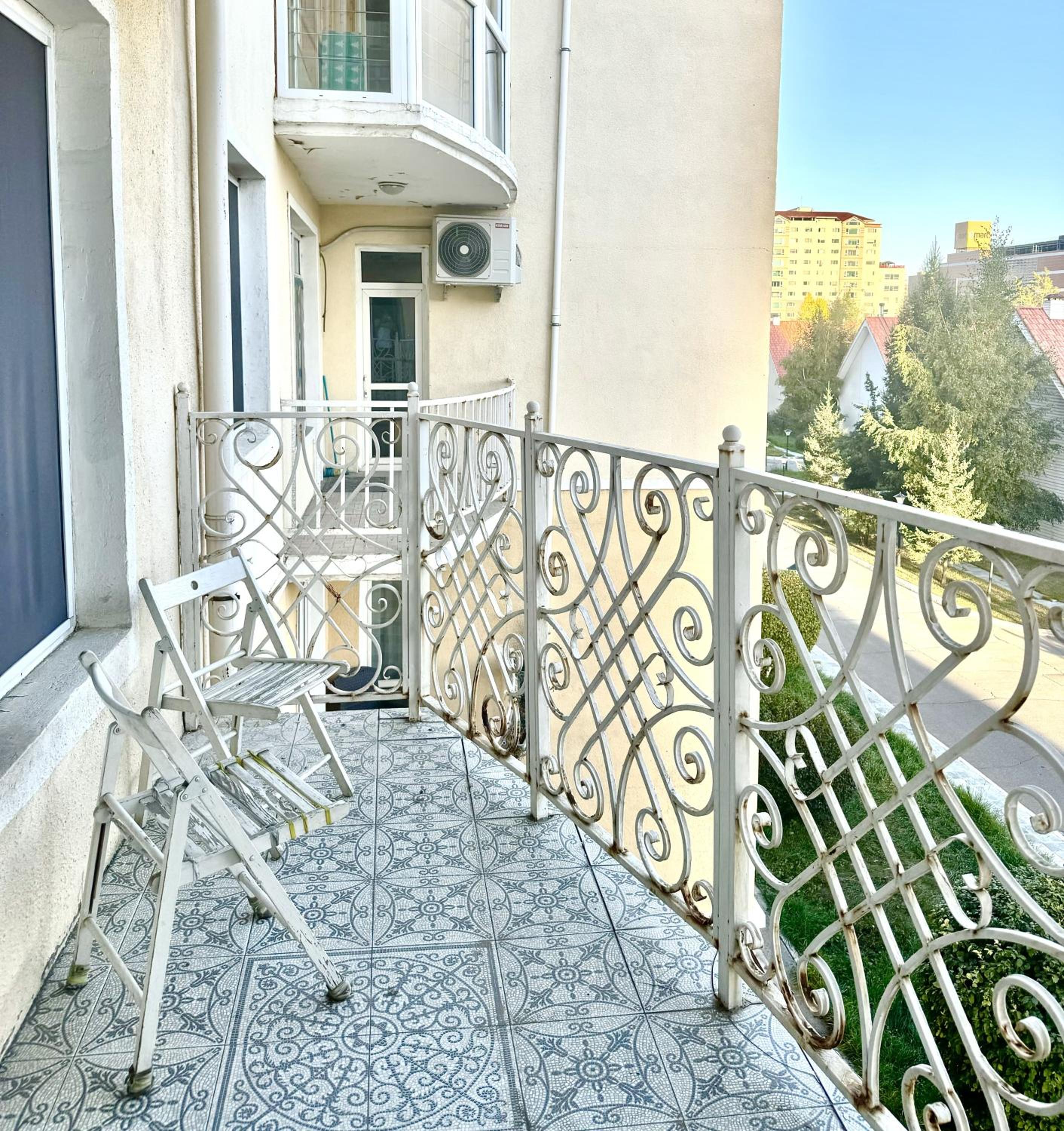 Photo 43