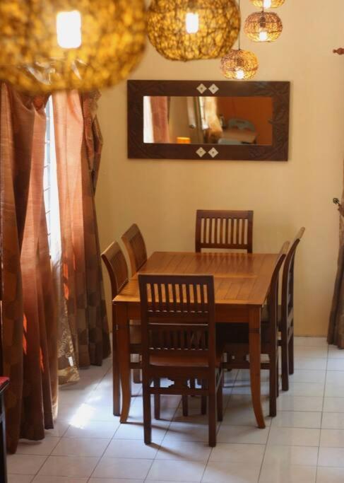 Balinese Villa at Seri Kembangan12 to15 pax photo 4