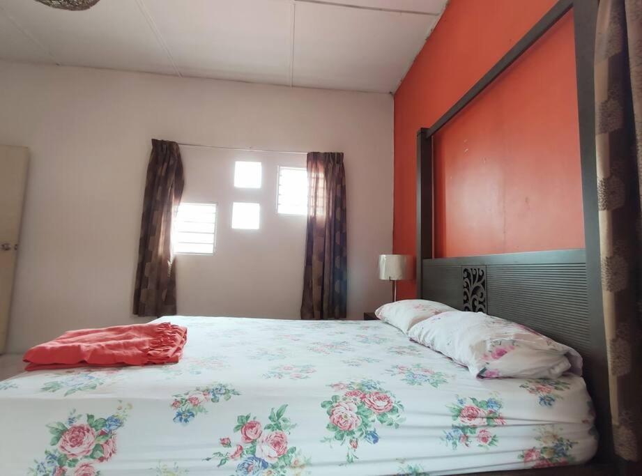 Balinese Villa at Seri Kembangan12 to15 pax photo 6