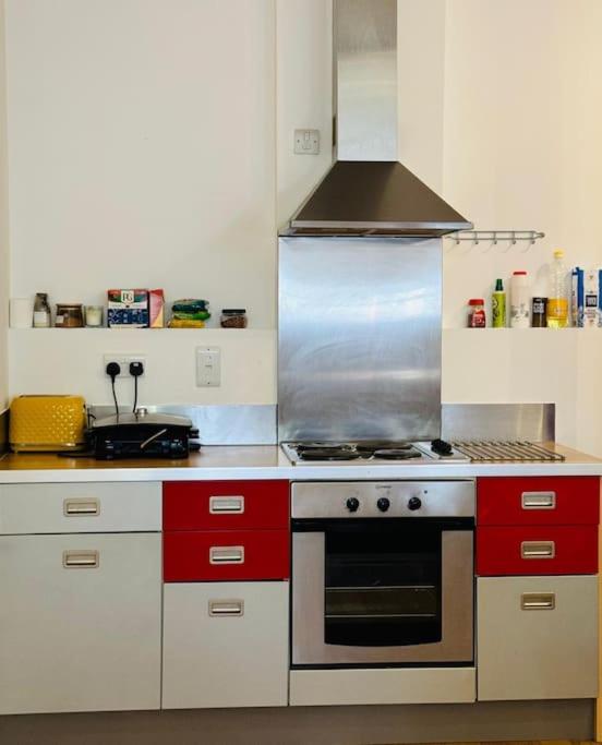 City Centre location Spacious Manhattan style flat view 2