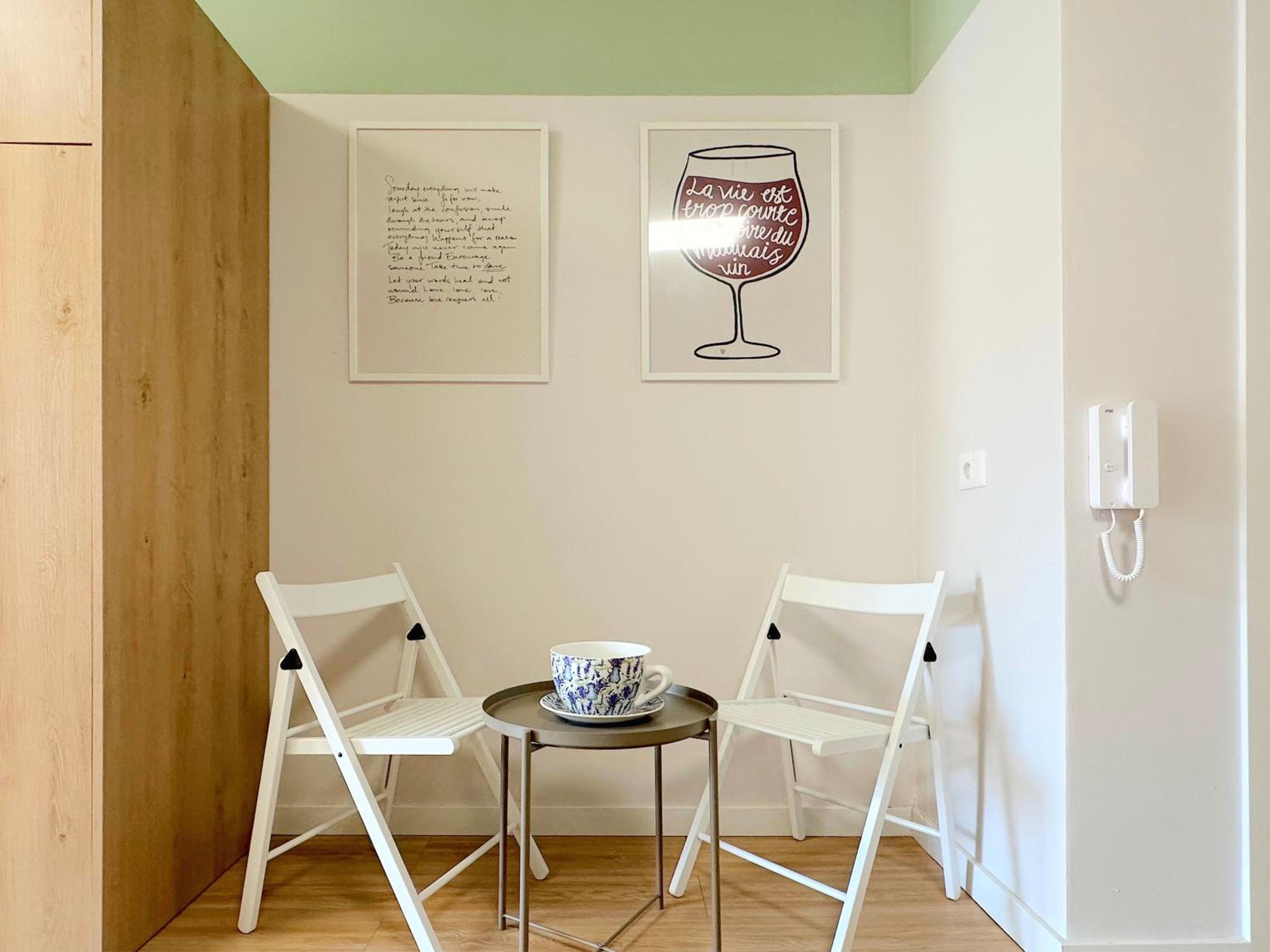 SUMMER EDITION Rental Apartments - Home by the Sea