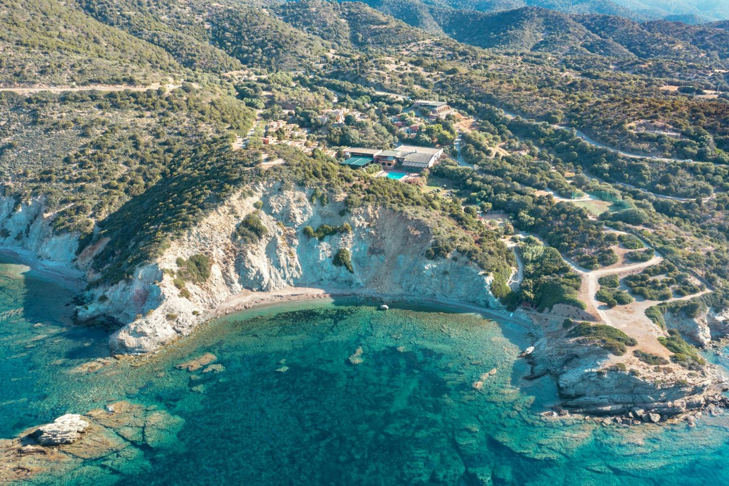 ISA-Ecovillage with swimming-pool in Teulada surrounded by greenery just 400 meters from the sea