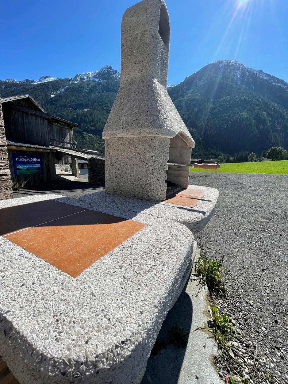 SÖLLHOF Ferienhaus mit 11 Schlafzimmern I großer Gemeinschaftsraum I Skibushaltestelle I 10 Min zum Skigebiet