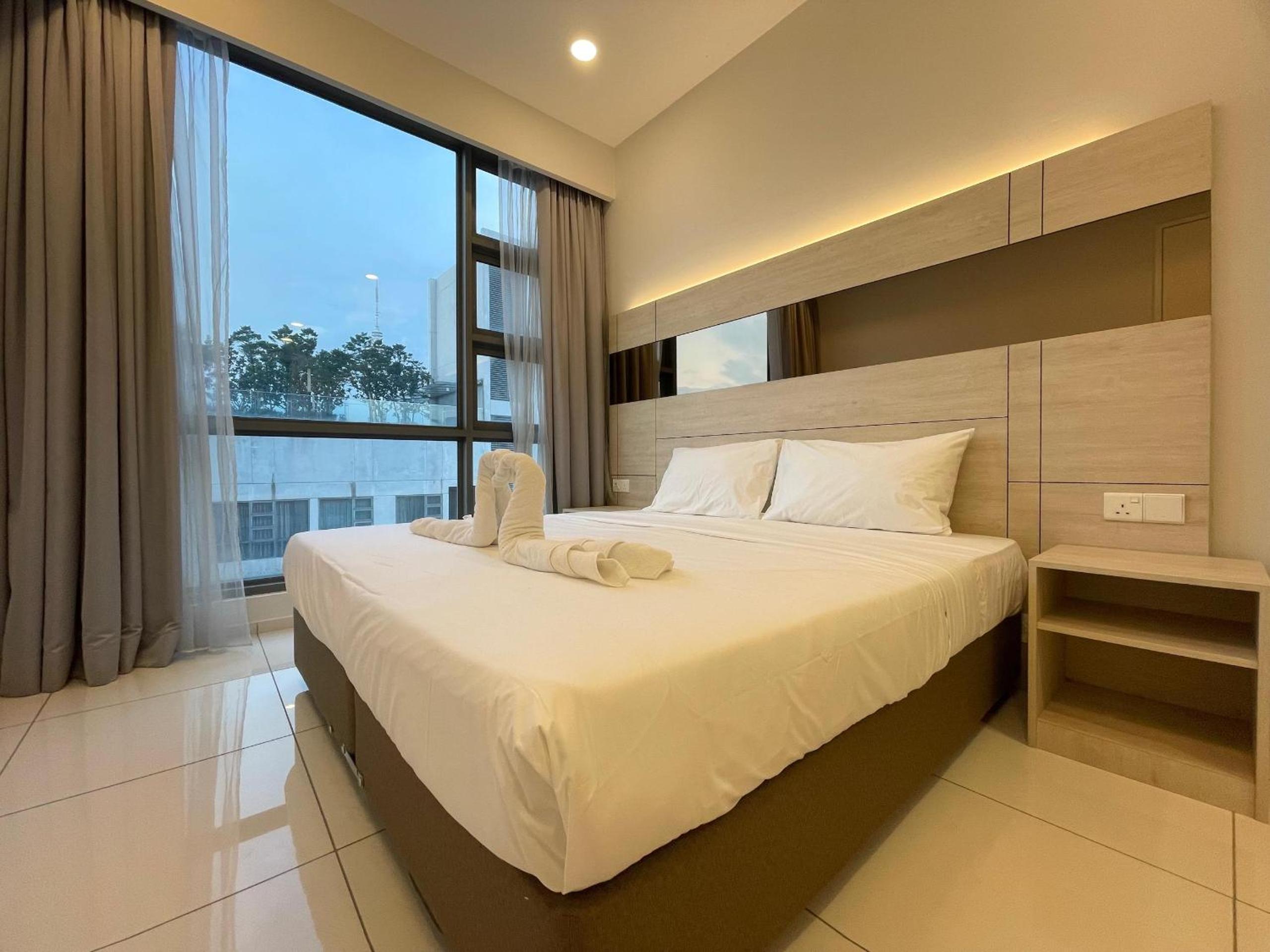 The Robertson-Bukit Bintang by PILLOWTALKS