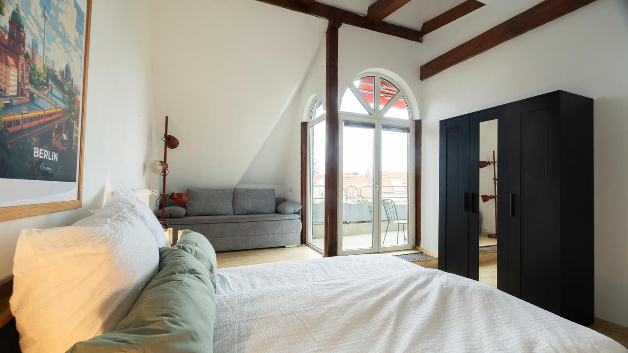 Helle & gemütliche Dachwohnung mit Terasse