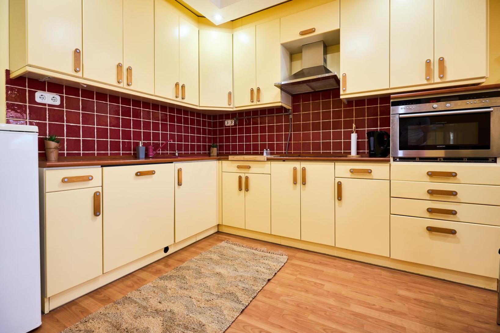 Rainbow apartman Virág utca view 4