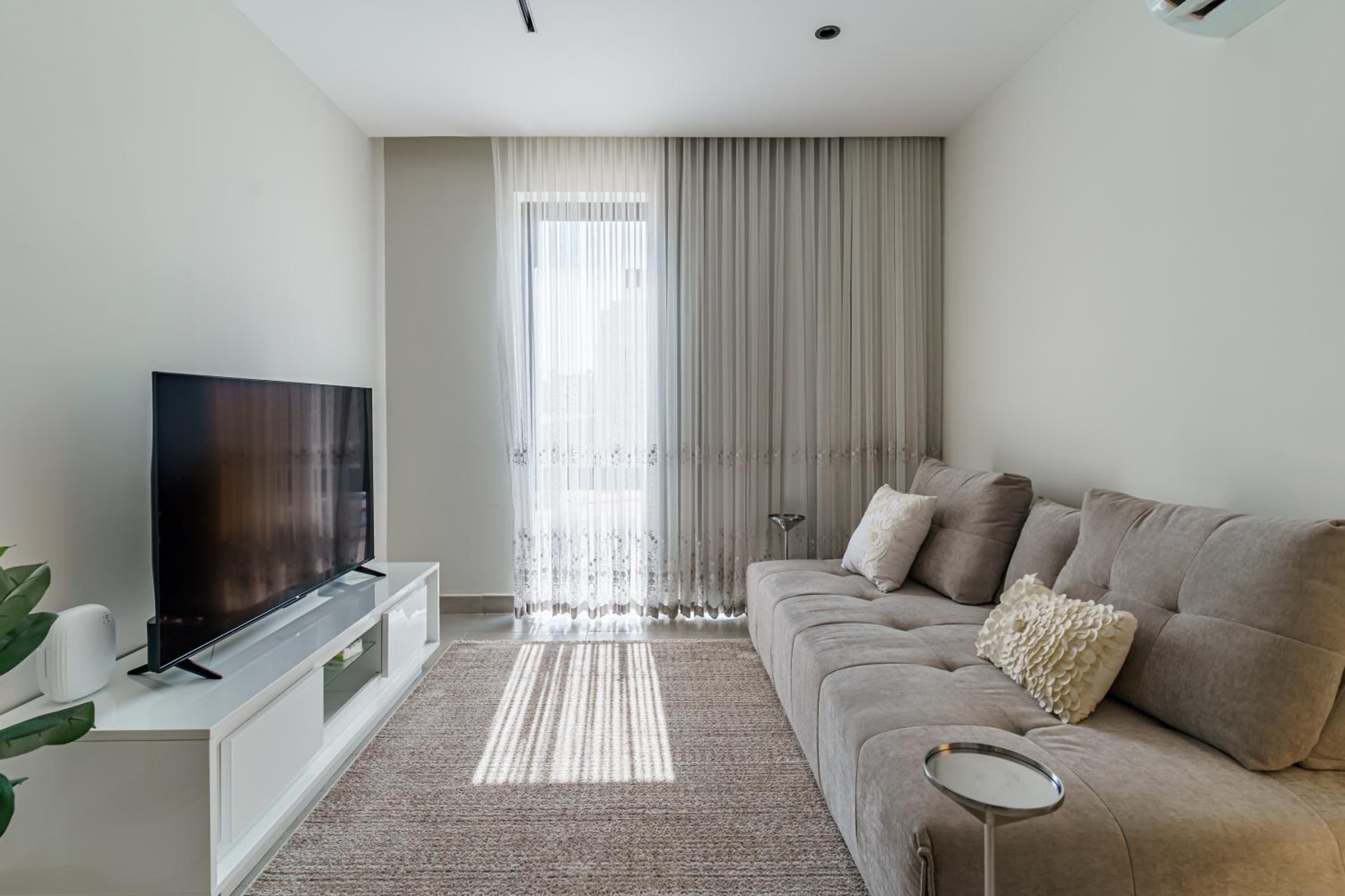 Stylish 2-Bedroom at H Apartment in Alnada District, Riyadh, KSA
