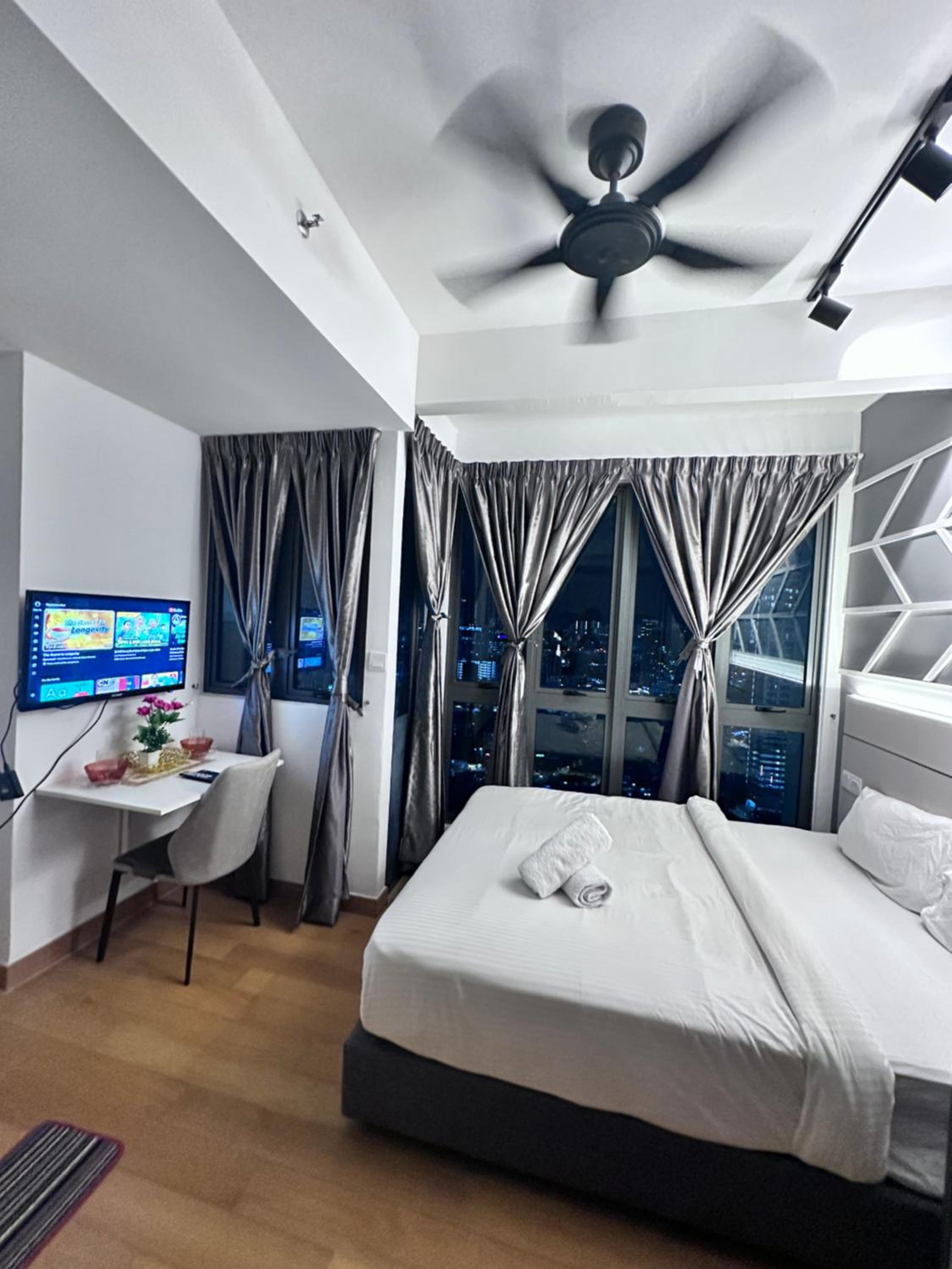 THE LUXE INFINITUM KLCC By KL MALAYSIA