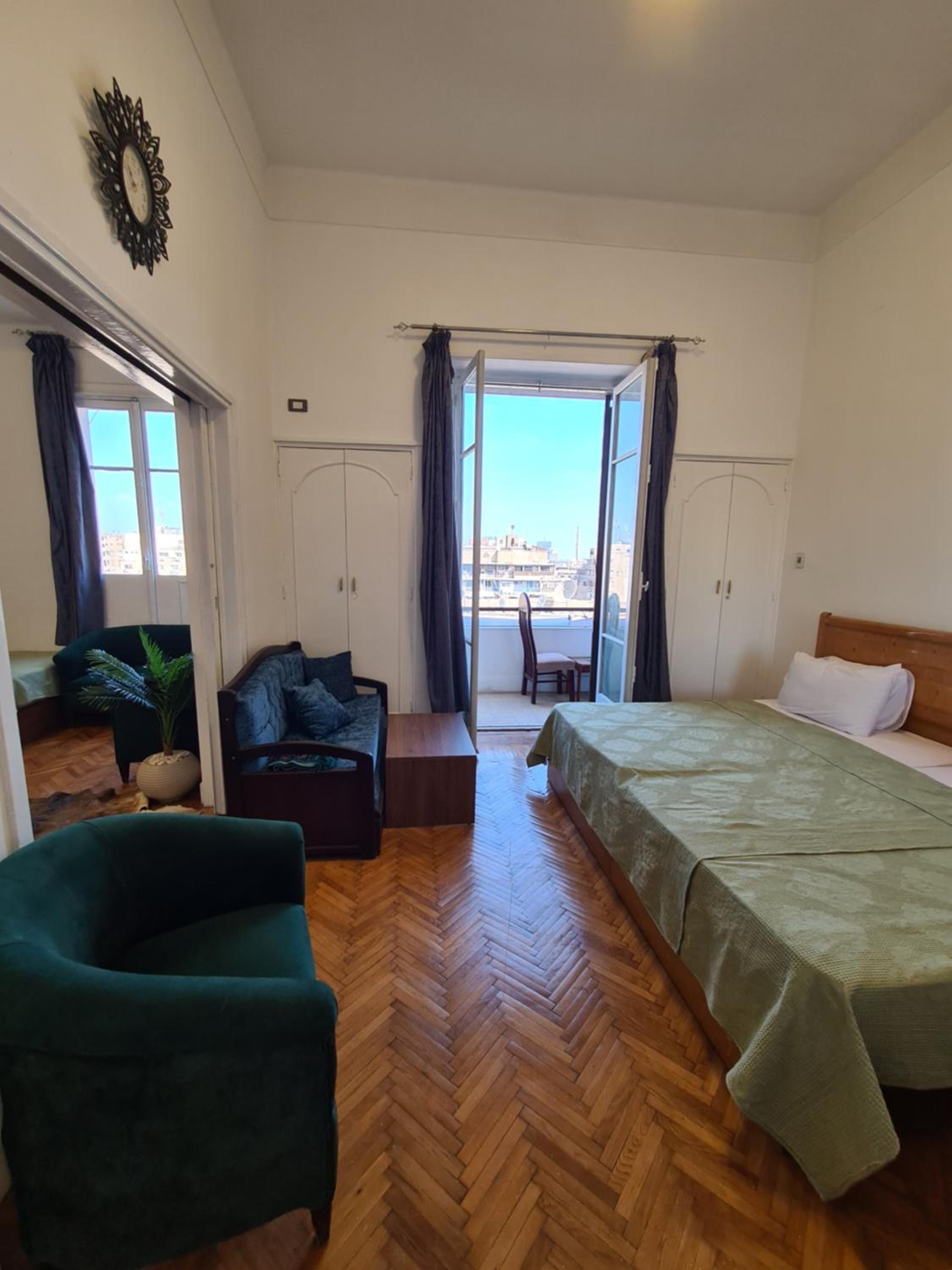 hotel room