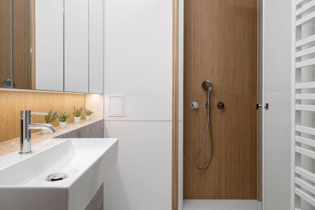 Urban Chic - City Center - Huge and Comfortable -Narutowicza