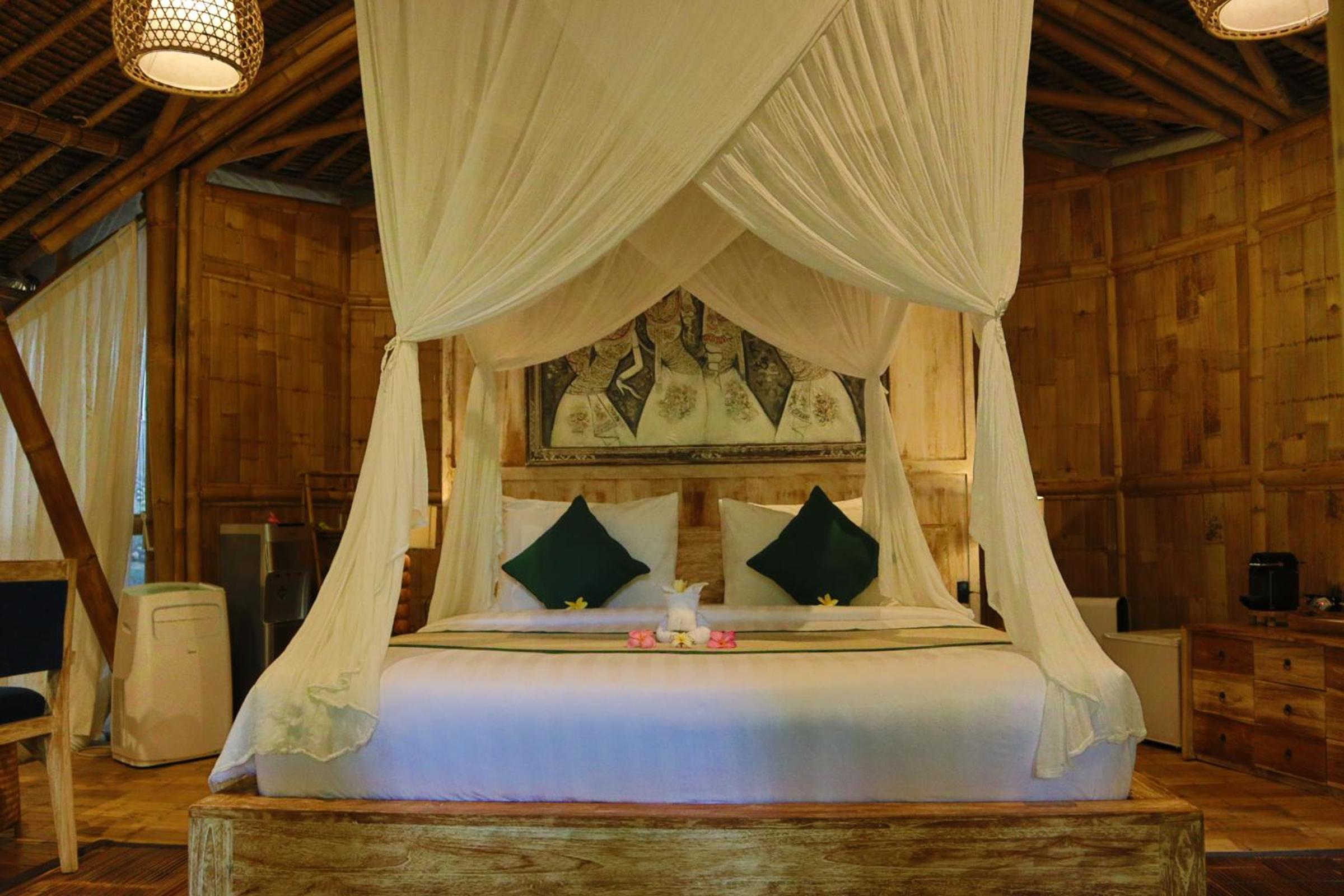 Romantic Bamboo Villa at Marni Villa Ubud view 3