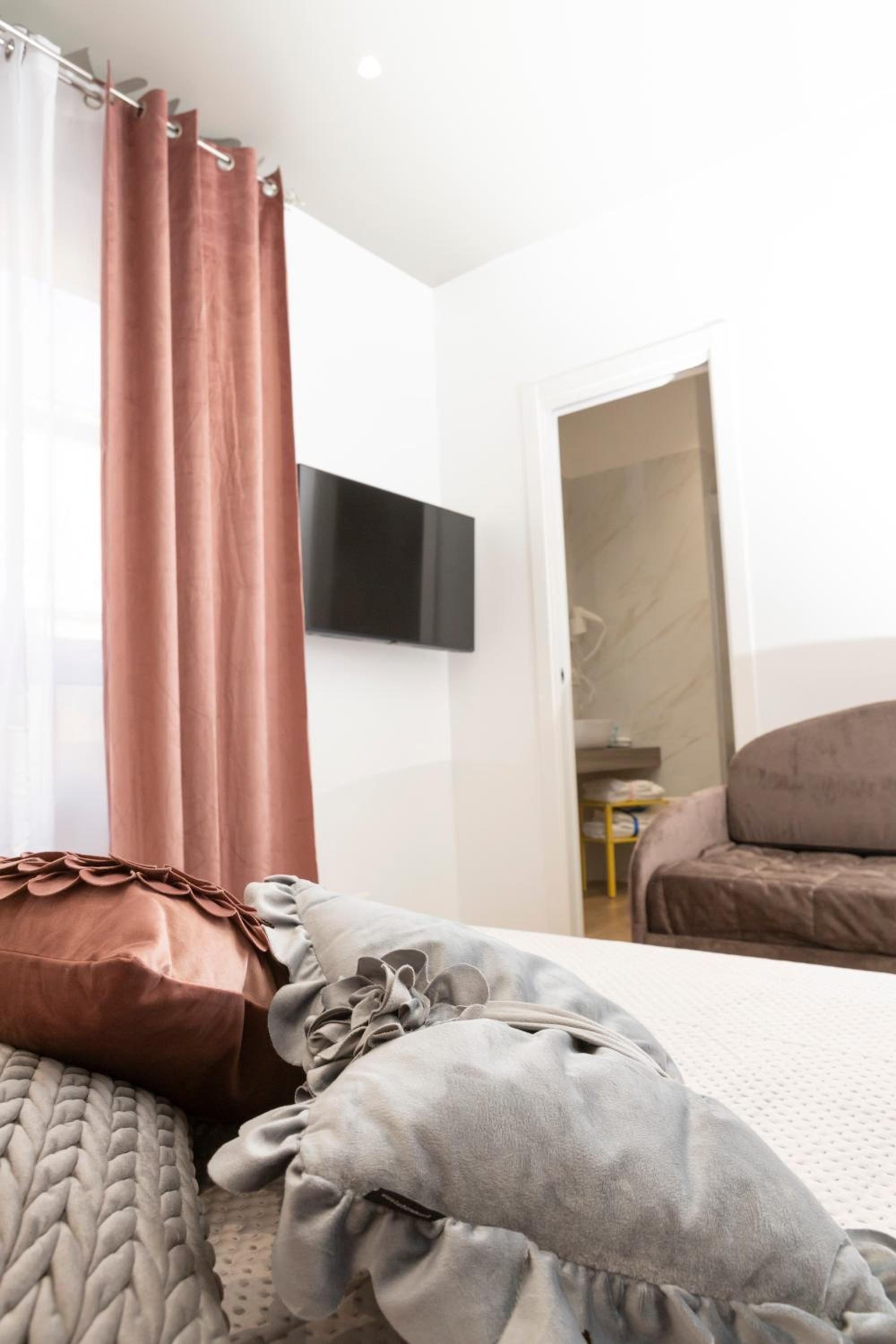 Alleria Rooms
