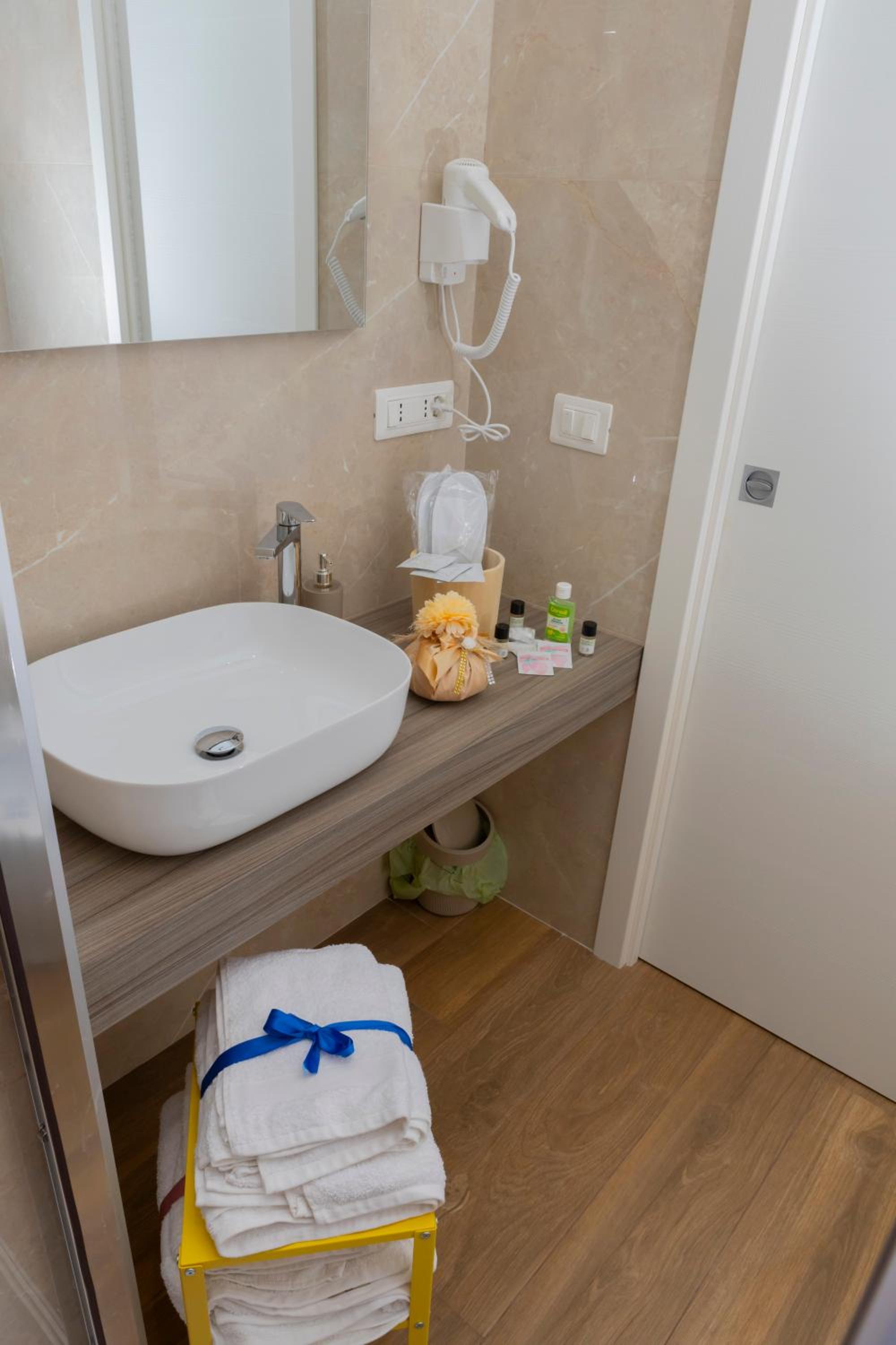 Alleria Rooms