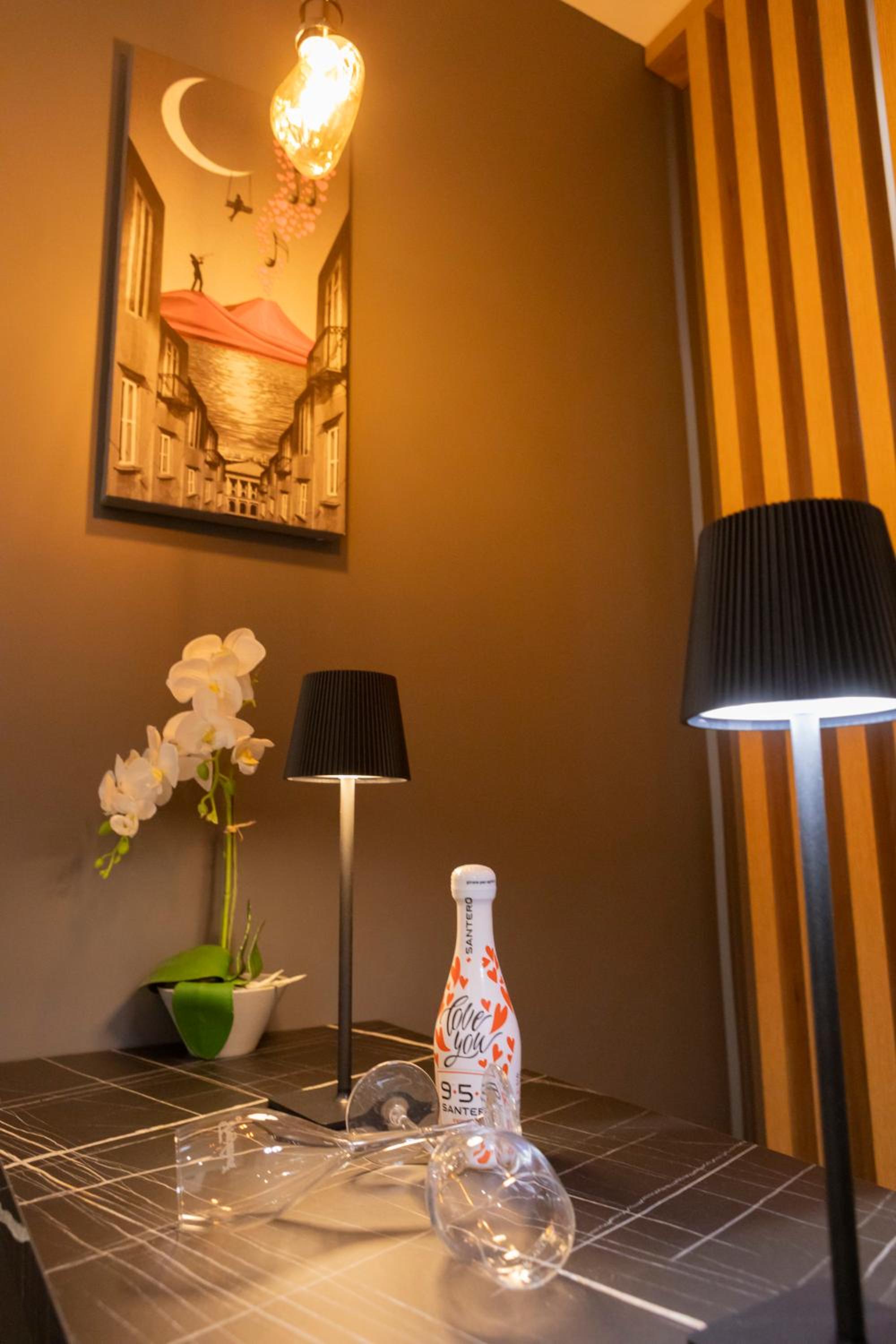 Alleria Rooms