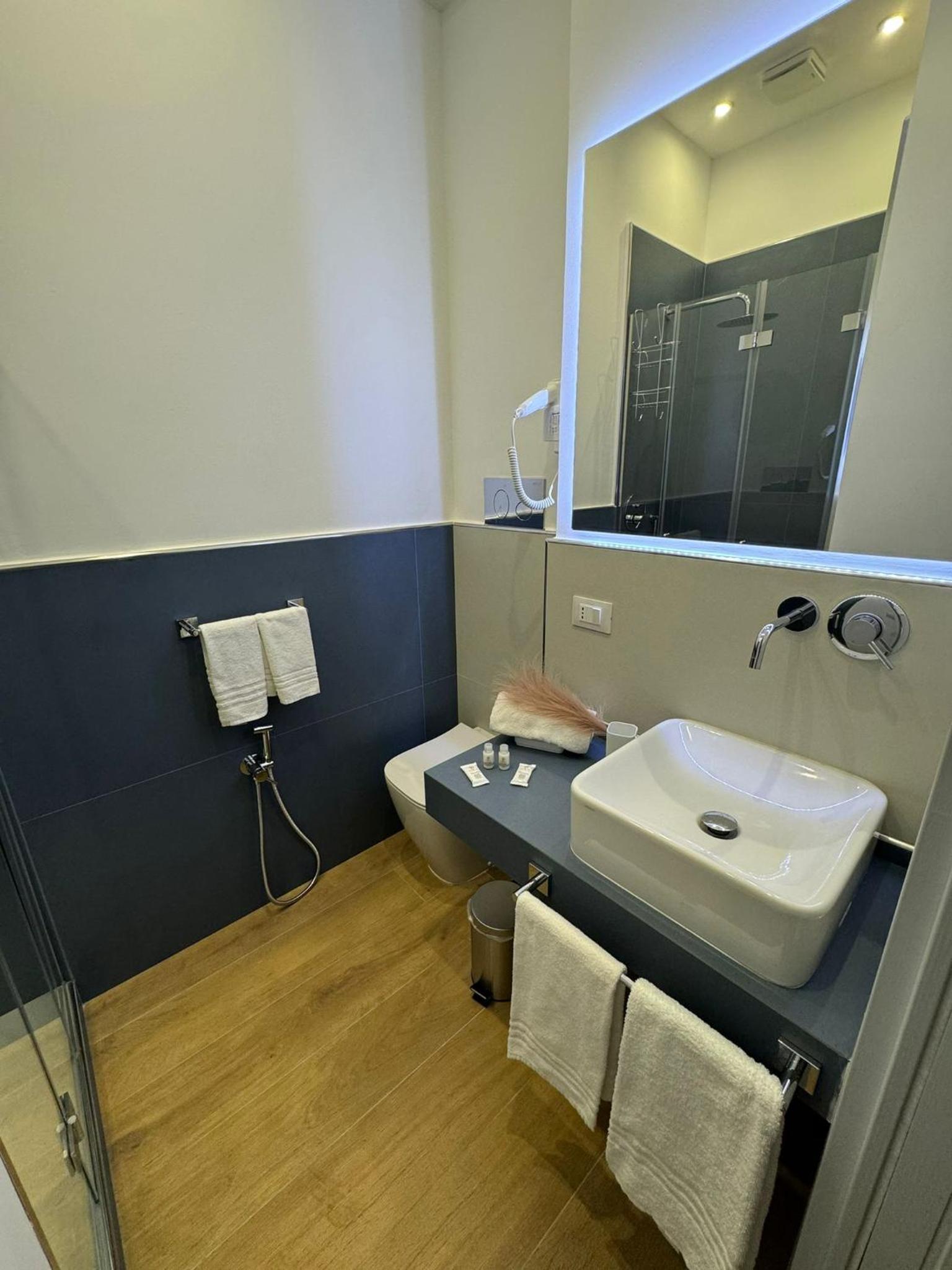 Photo 29